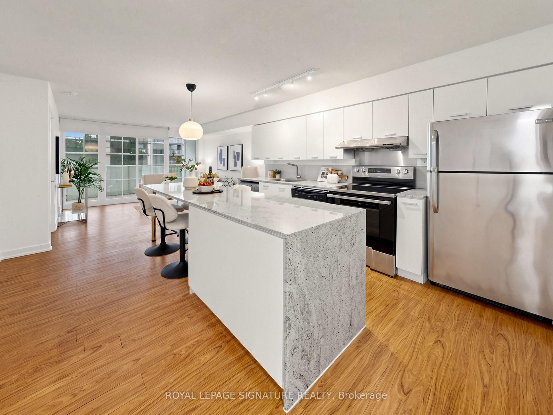 15 Singer Court 1211 Property Photo 10