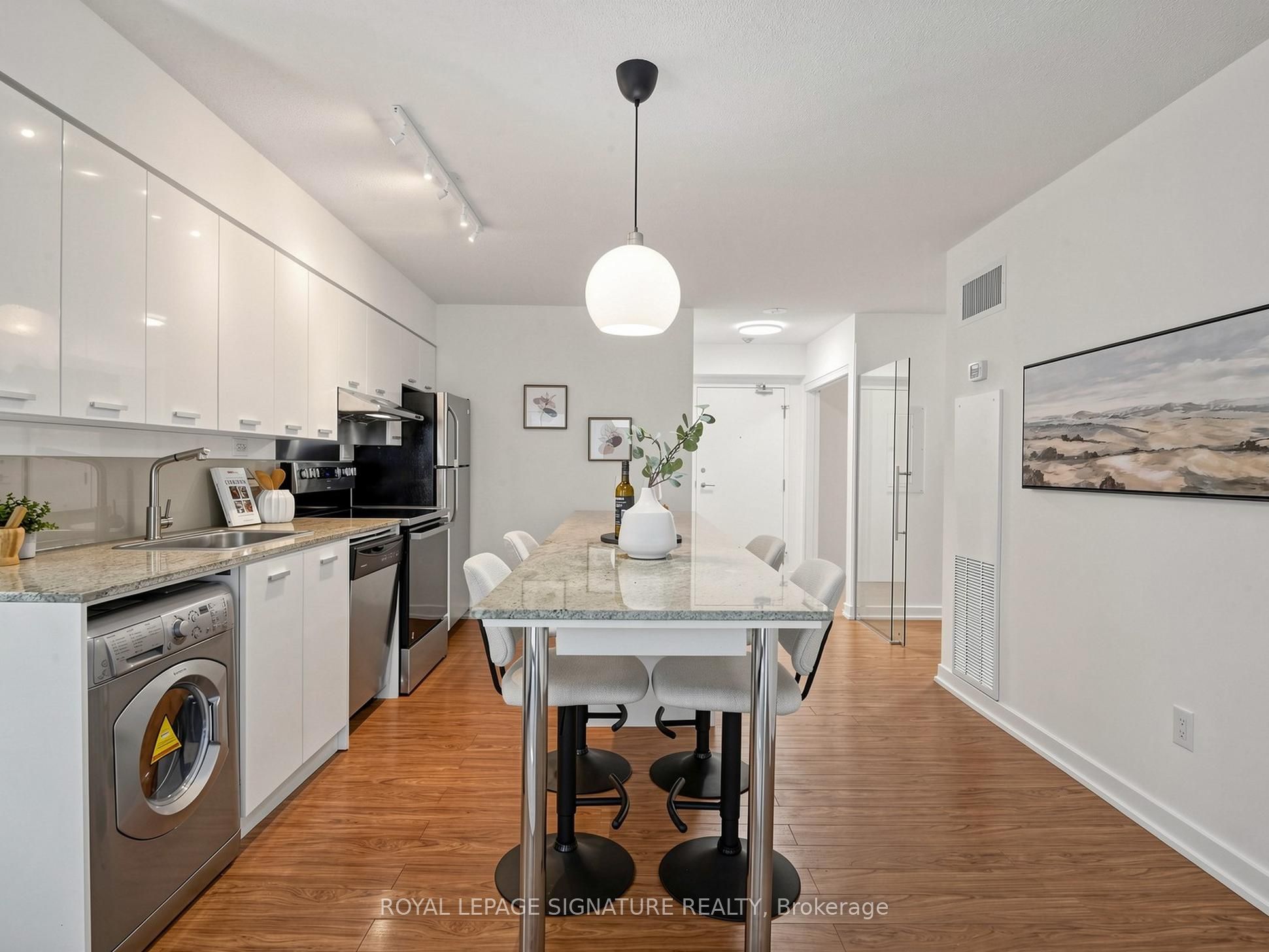 15 Singer Court 1211 Property Photo 14