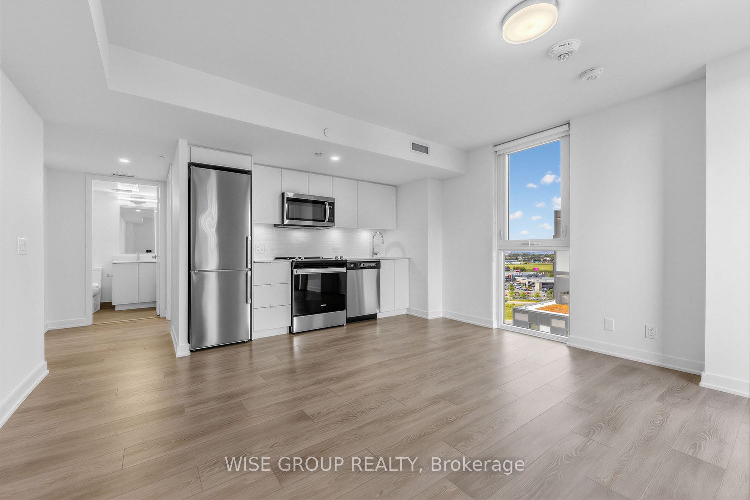 18 Tretti Way 1509 Property Photo 1
