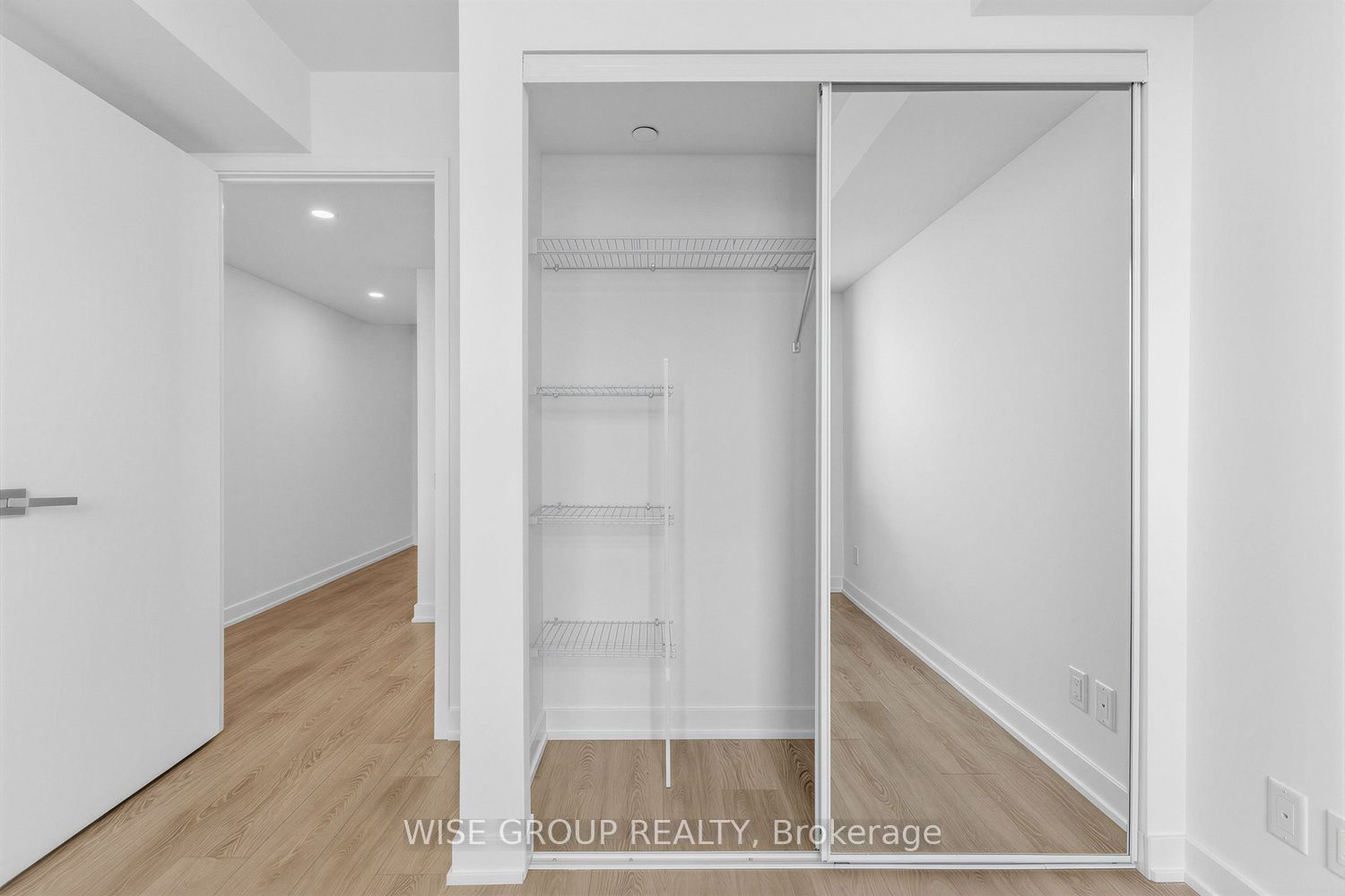 18 Tretti Way 1509 Property Photo 10