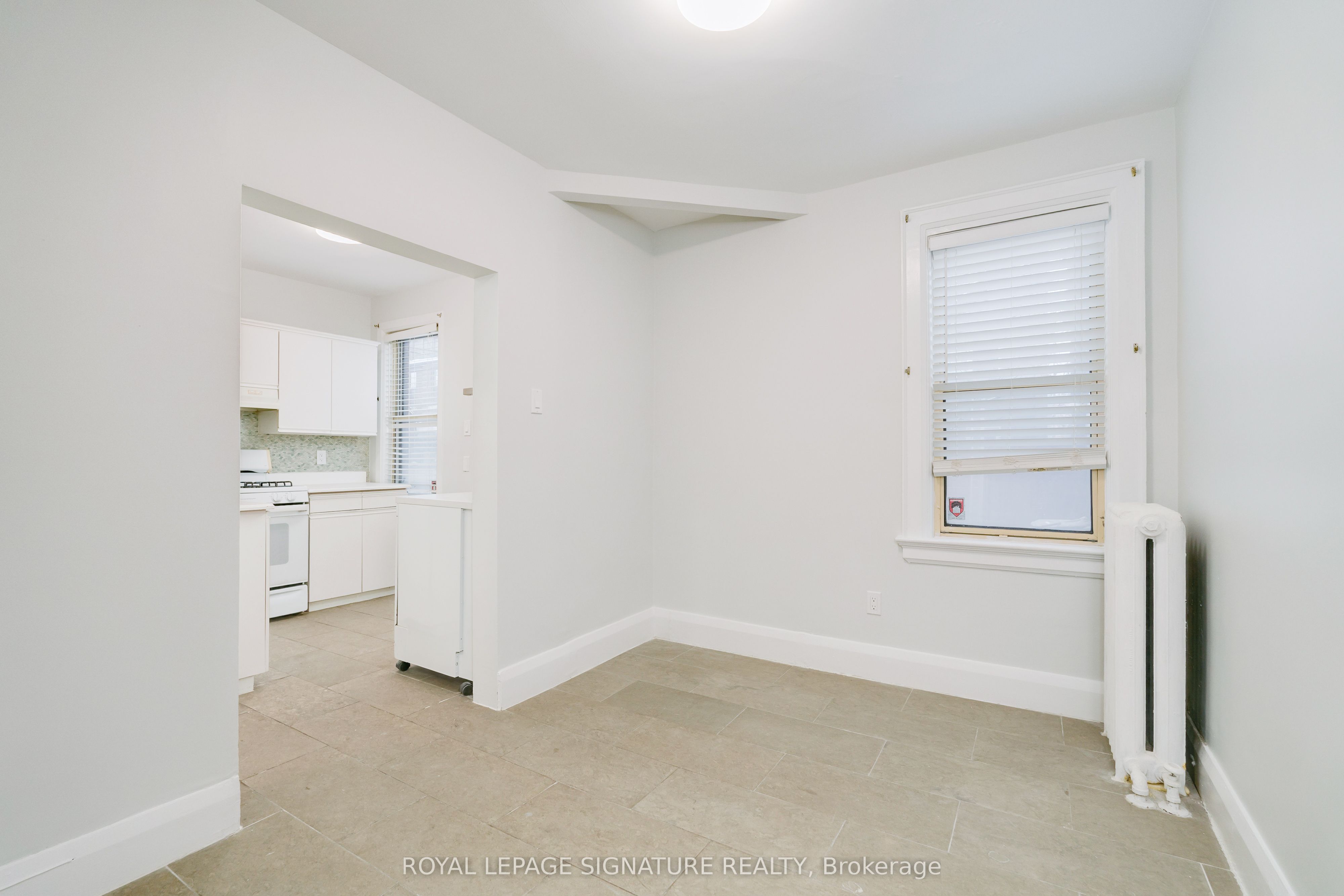 27 Hillsboro Avenue Unit 2 Property Photo 4