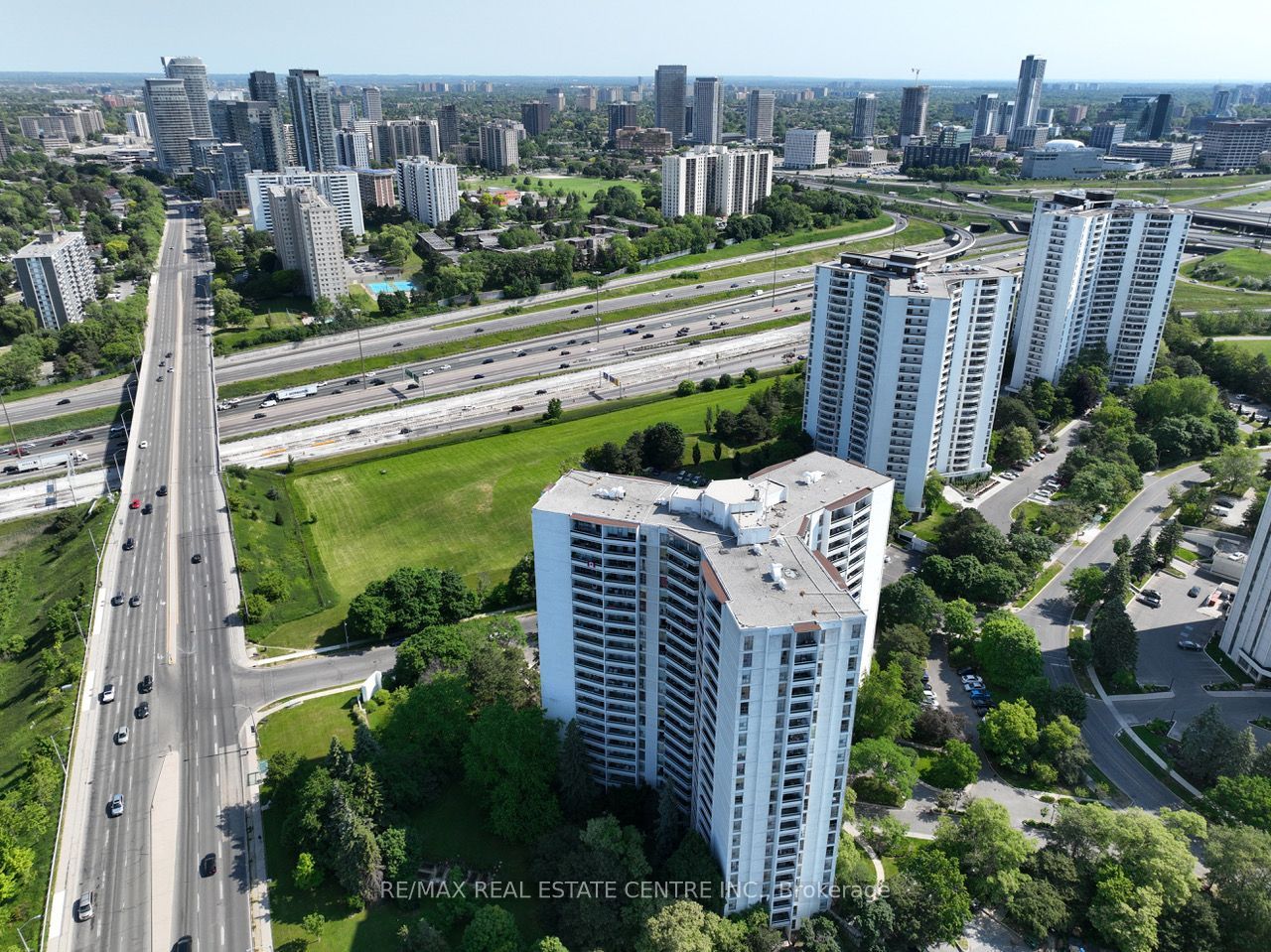 50 Graydon Hall Drive 304 Property Photo 1