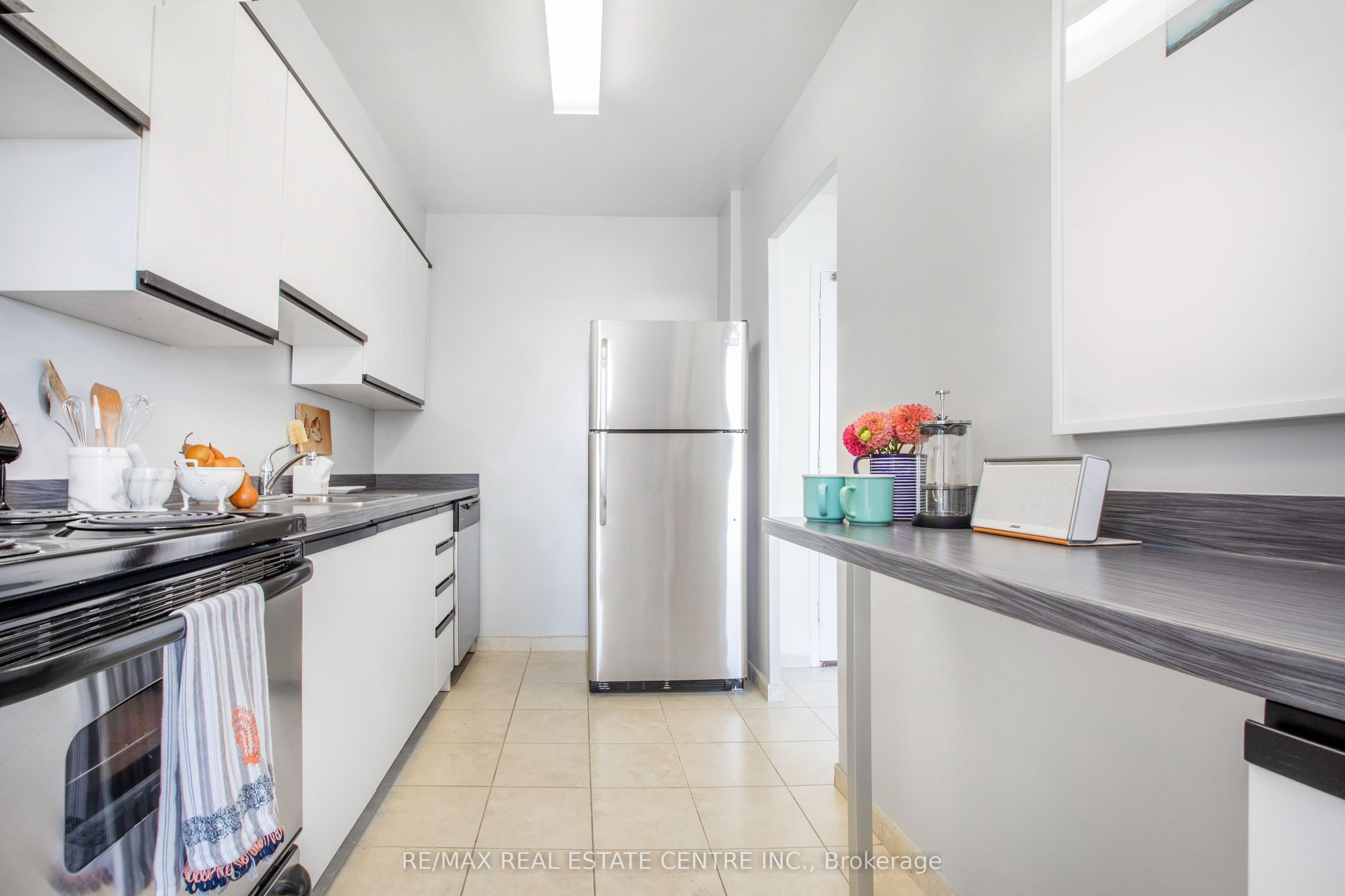 50 Graydon Hall Drive 304 Property Photo 13