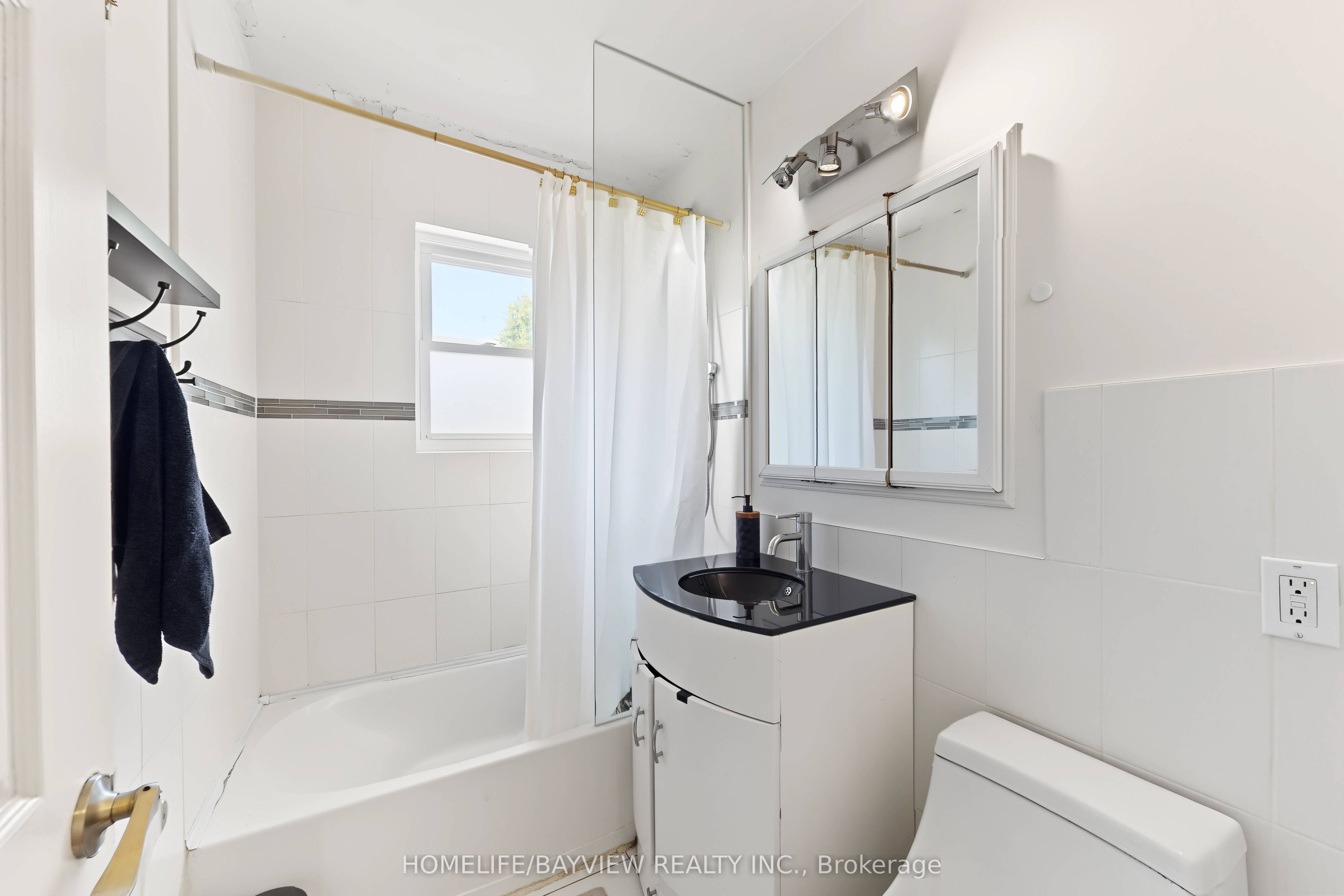 46 Acton Avenue Property Photo 23