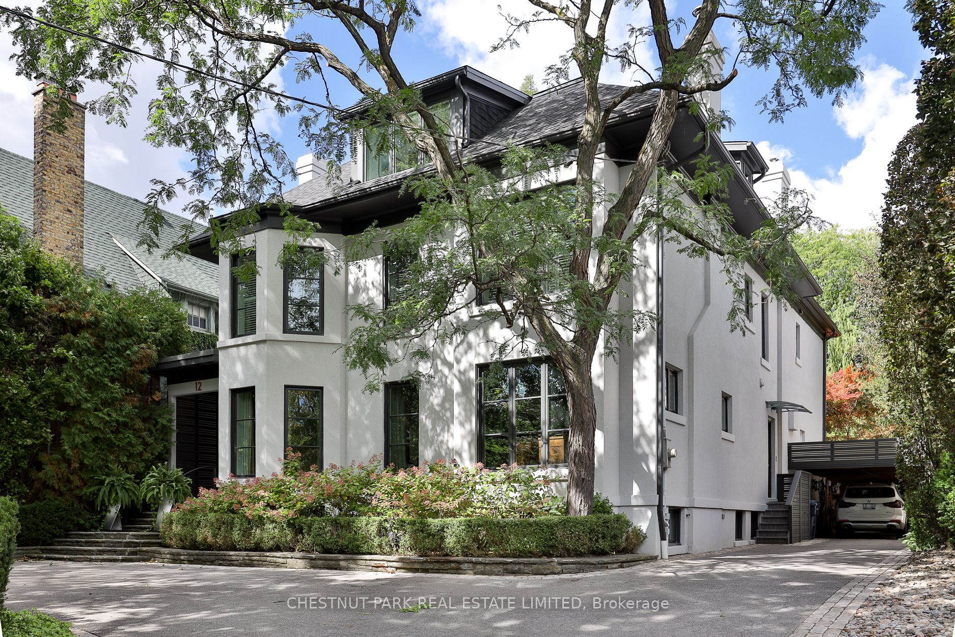 12 Shorncliffe Avenue Property Photo 2