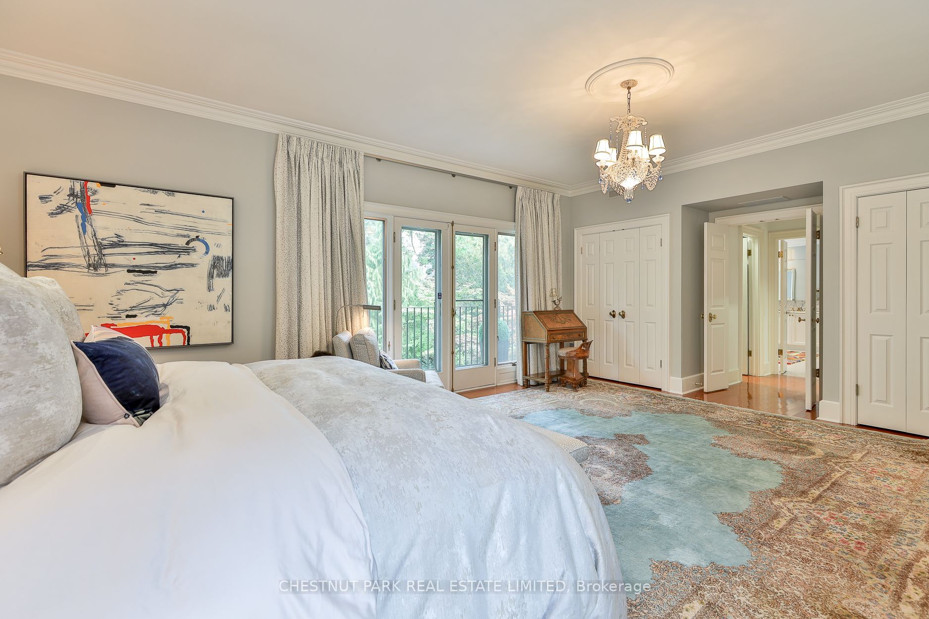 12 Shorncliffe Avenue Property Photo 23