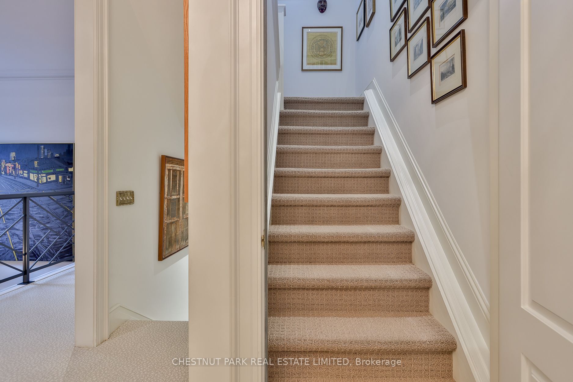 12 Shorncliffe Avenue Property Photo 32