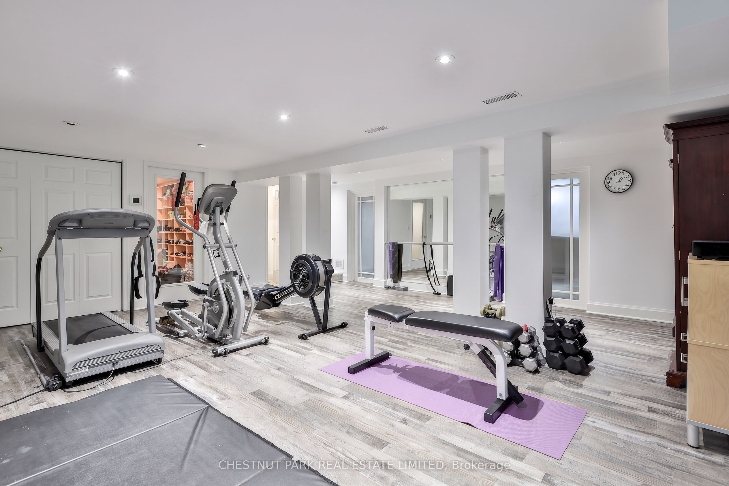 12 Shorncliffe Avenue Property Photo 39
