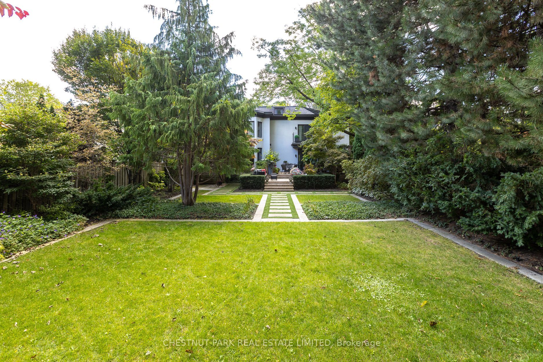 12 Shorncliffe Avenue Property Photo 46