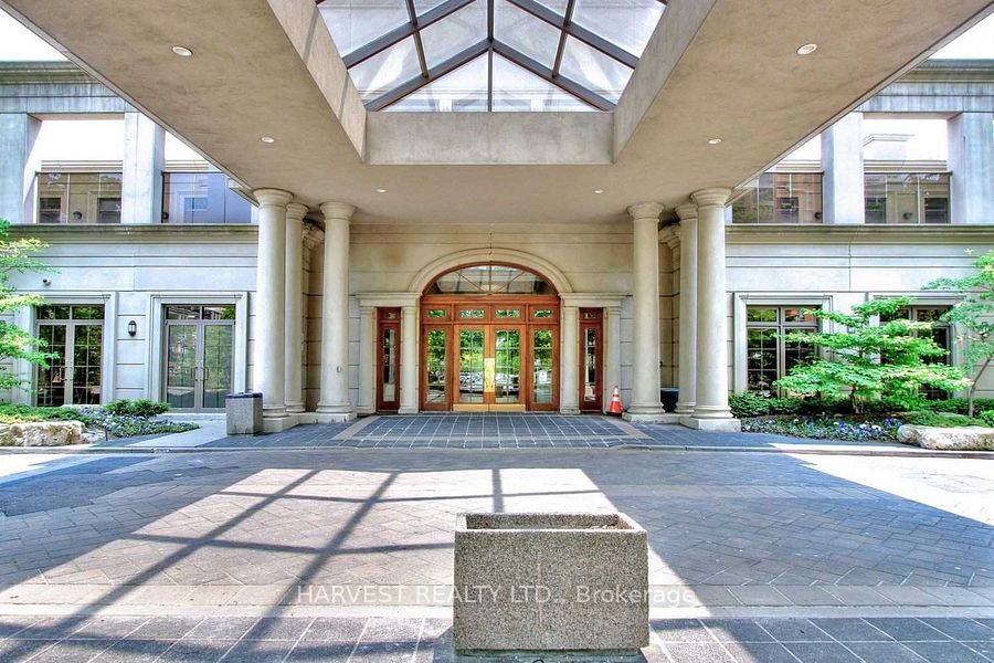 80 Harrison Garden Boulevard 1015 Property Photo 1
