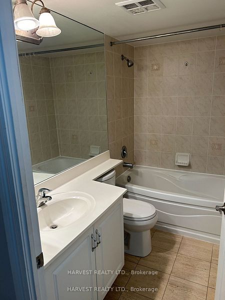 80 Harrison Garden Boulevard 1015 Property Photo 13
