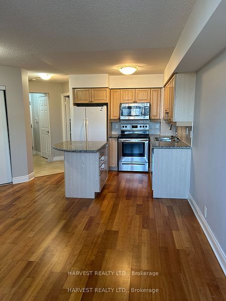 80 Harrison Garden Boulevard 1015 Property Photo 15