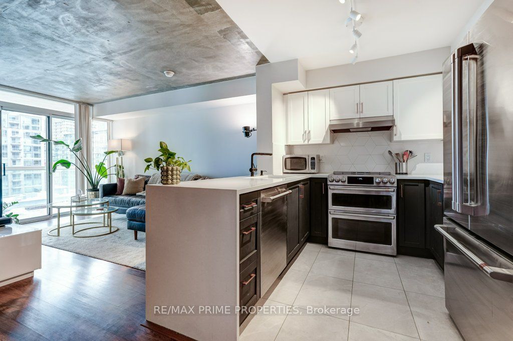 323 E Richmond Street 1009 Property Photo 7