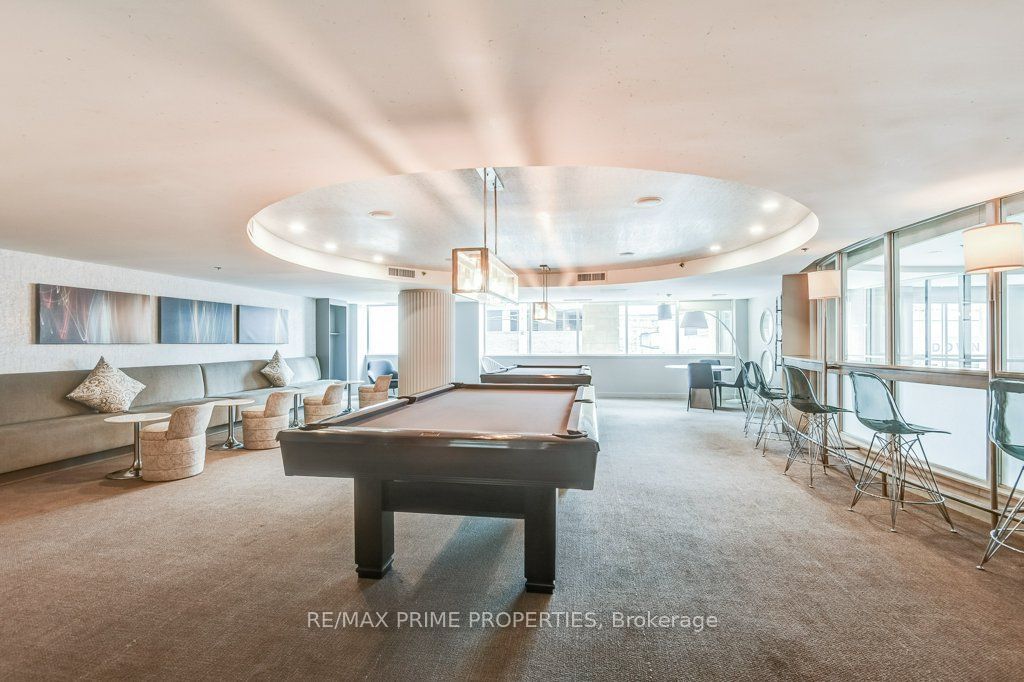 323 E Richmond Street 1009 Property Photo 24