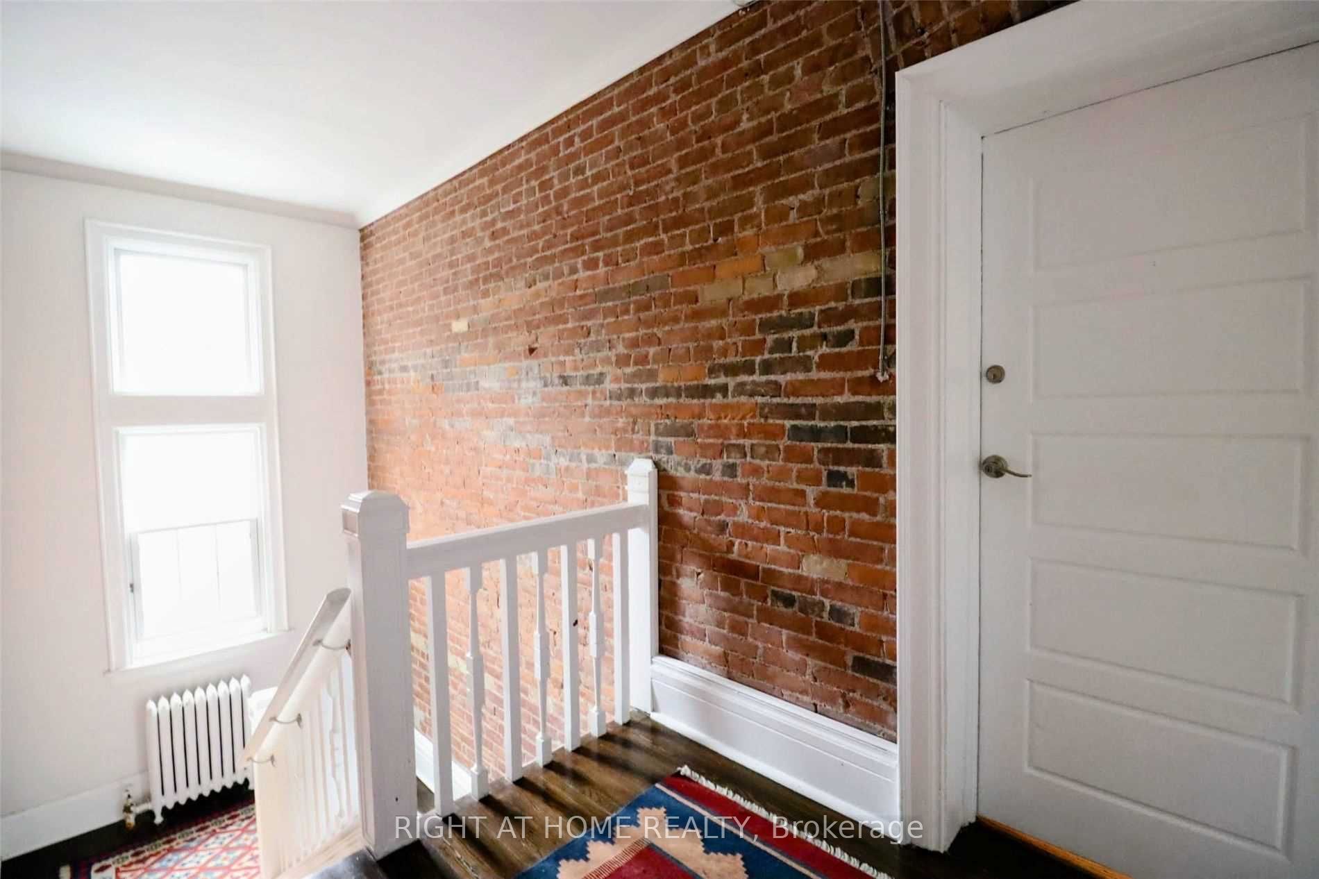 291 Ontario Street 5 Property Photo 9