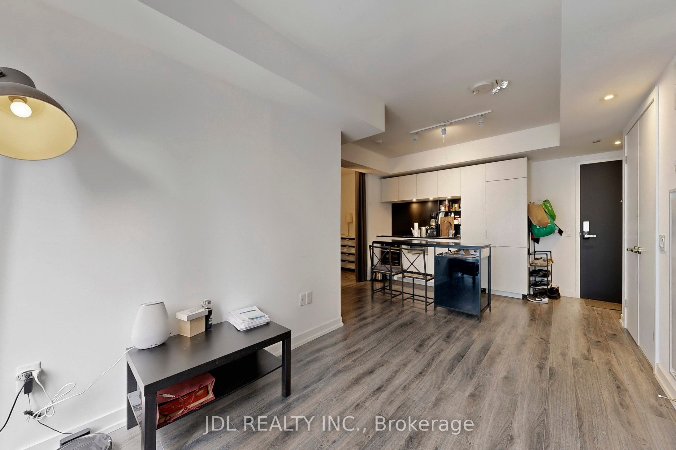 77 Shuter Street 501 Property Photo 12