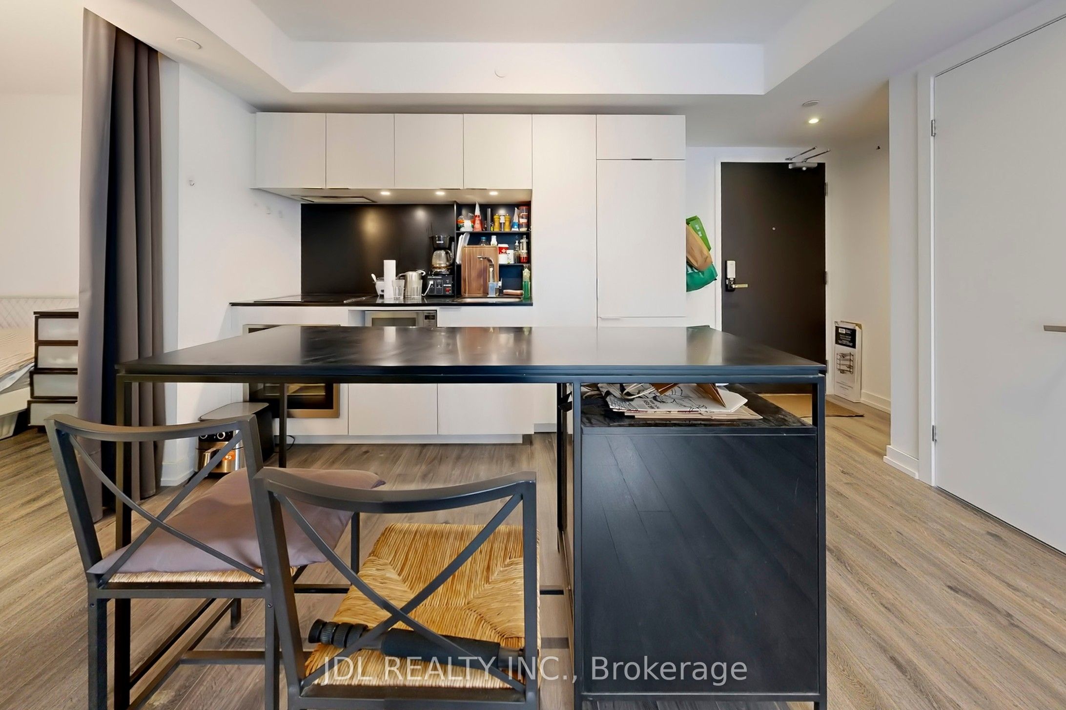 77 Shuter Street 501 Property Photo 15