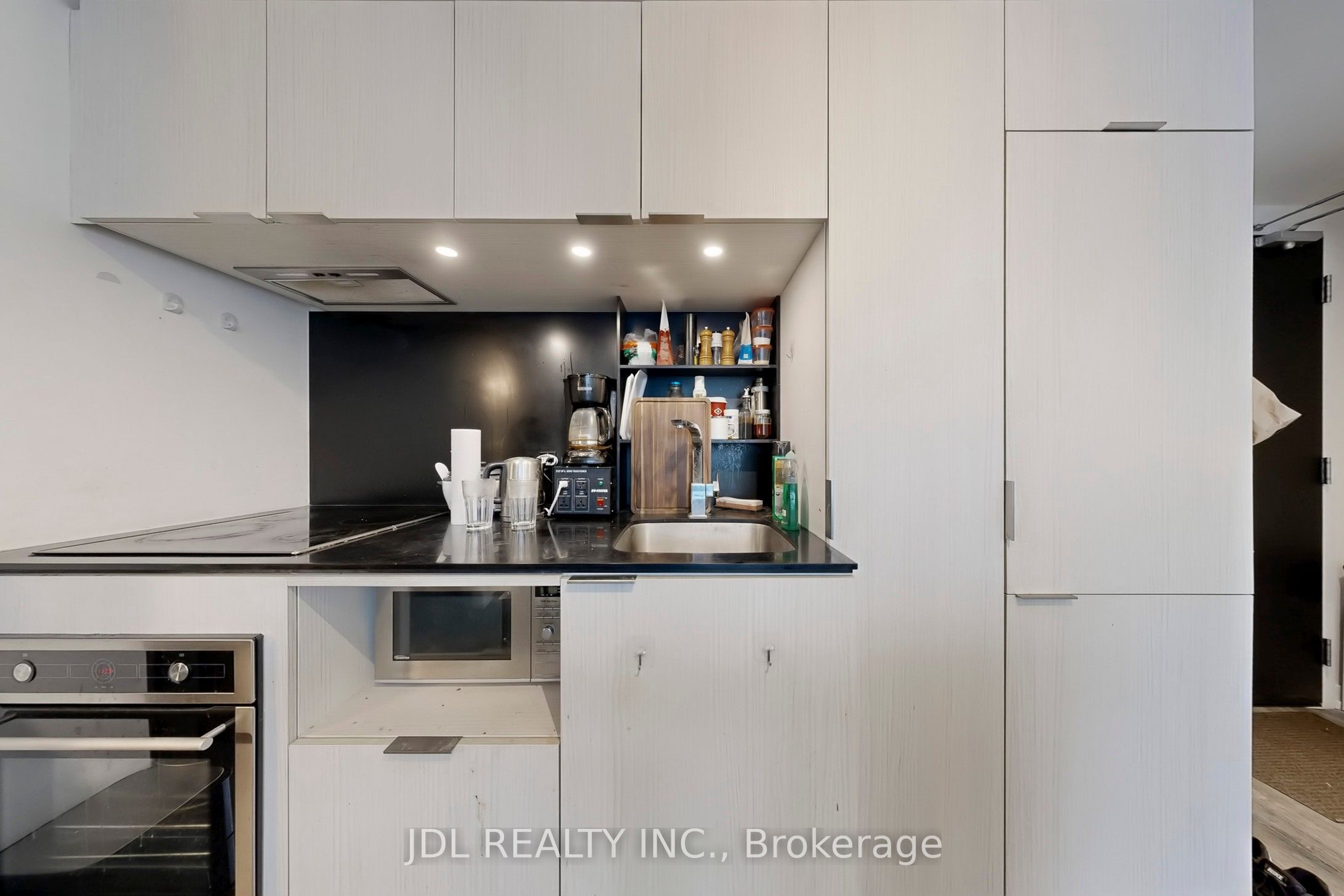 77 Shuter Street 501 Property Photo 20