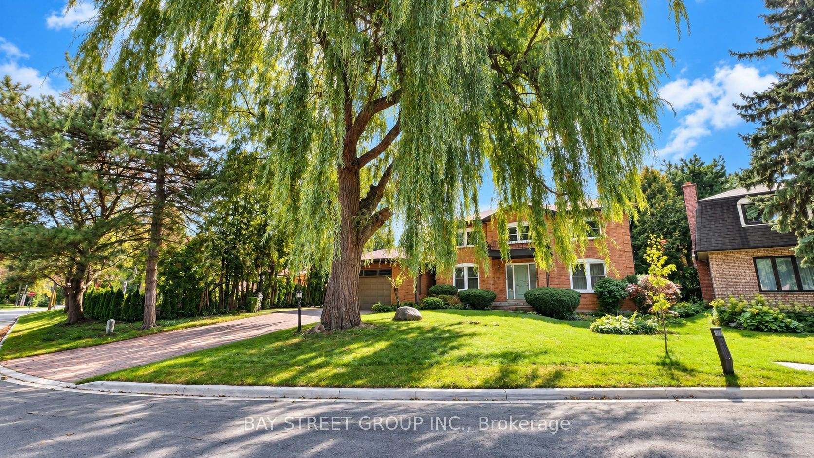 5 Elmira Court 201 Property Photo 2