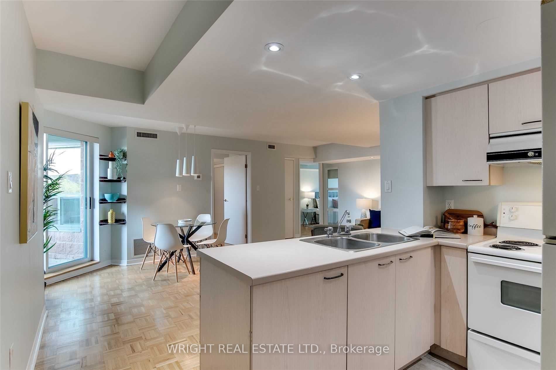 8 Oxford Street 306 Property Photo 4