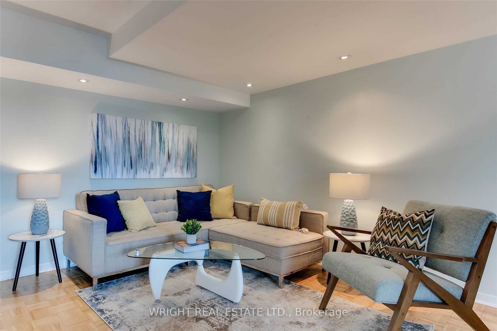 8 Oxford Street 306 Property Photo 7