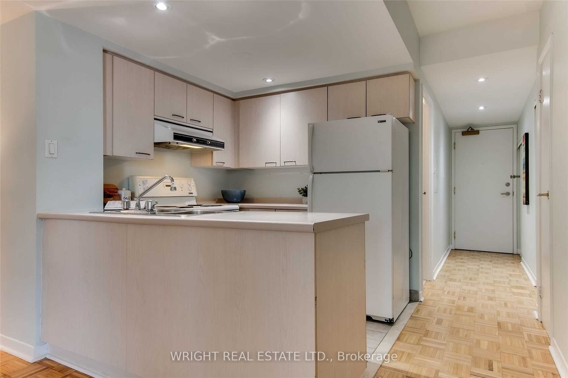 8 Oxford Street 306 Property Photo 12