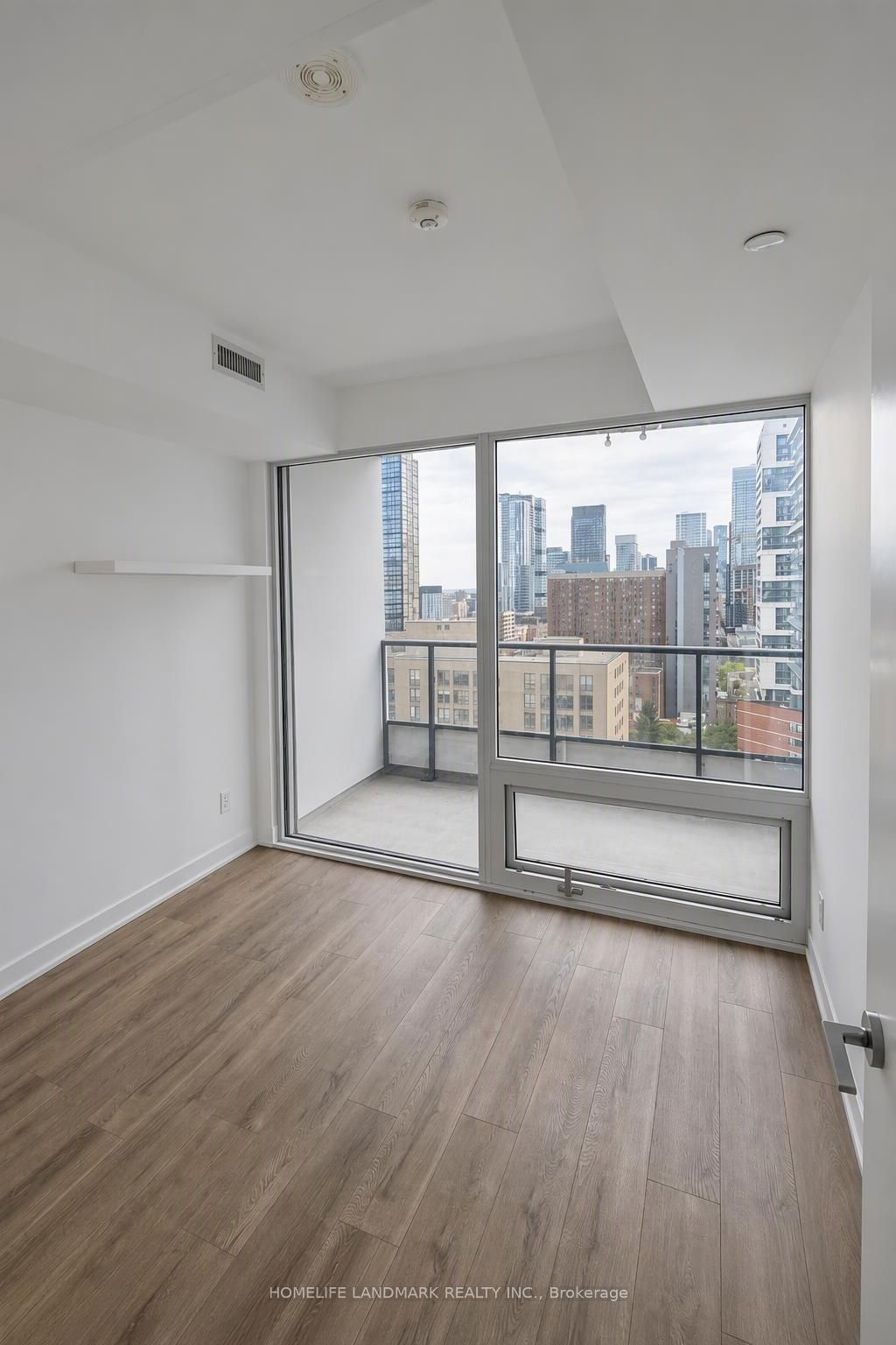85 Wood Street 2117 Property Photo 4