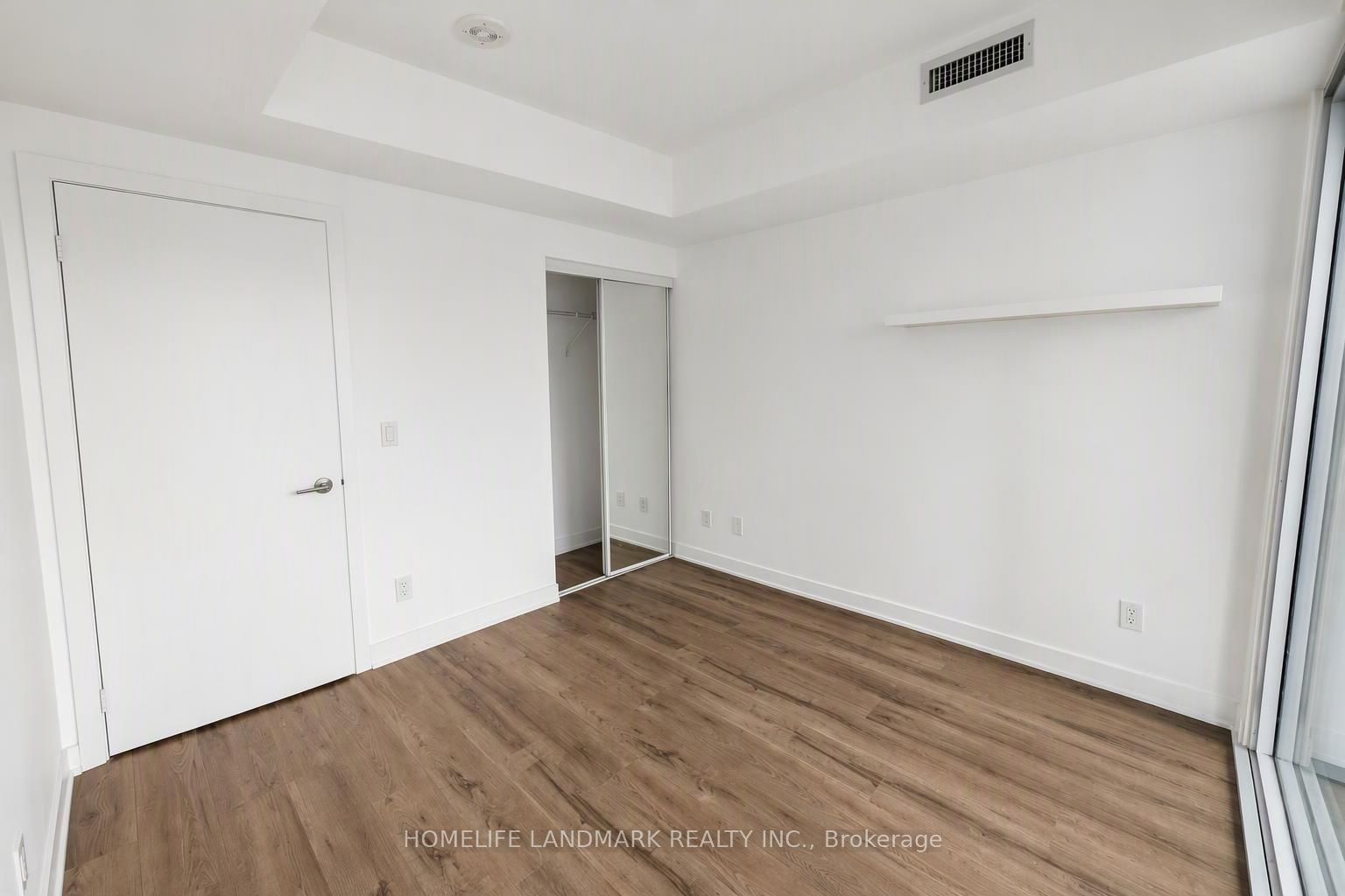 85 Wood Street 2117 Property Photo 6