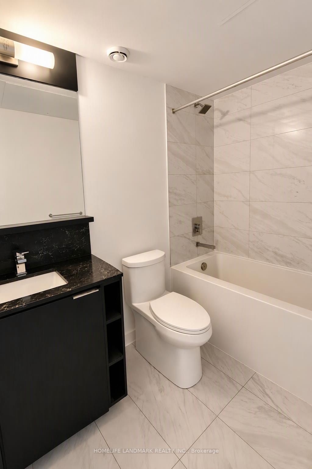 85 Wood Street 2117 Property Photo 9