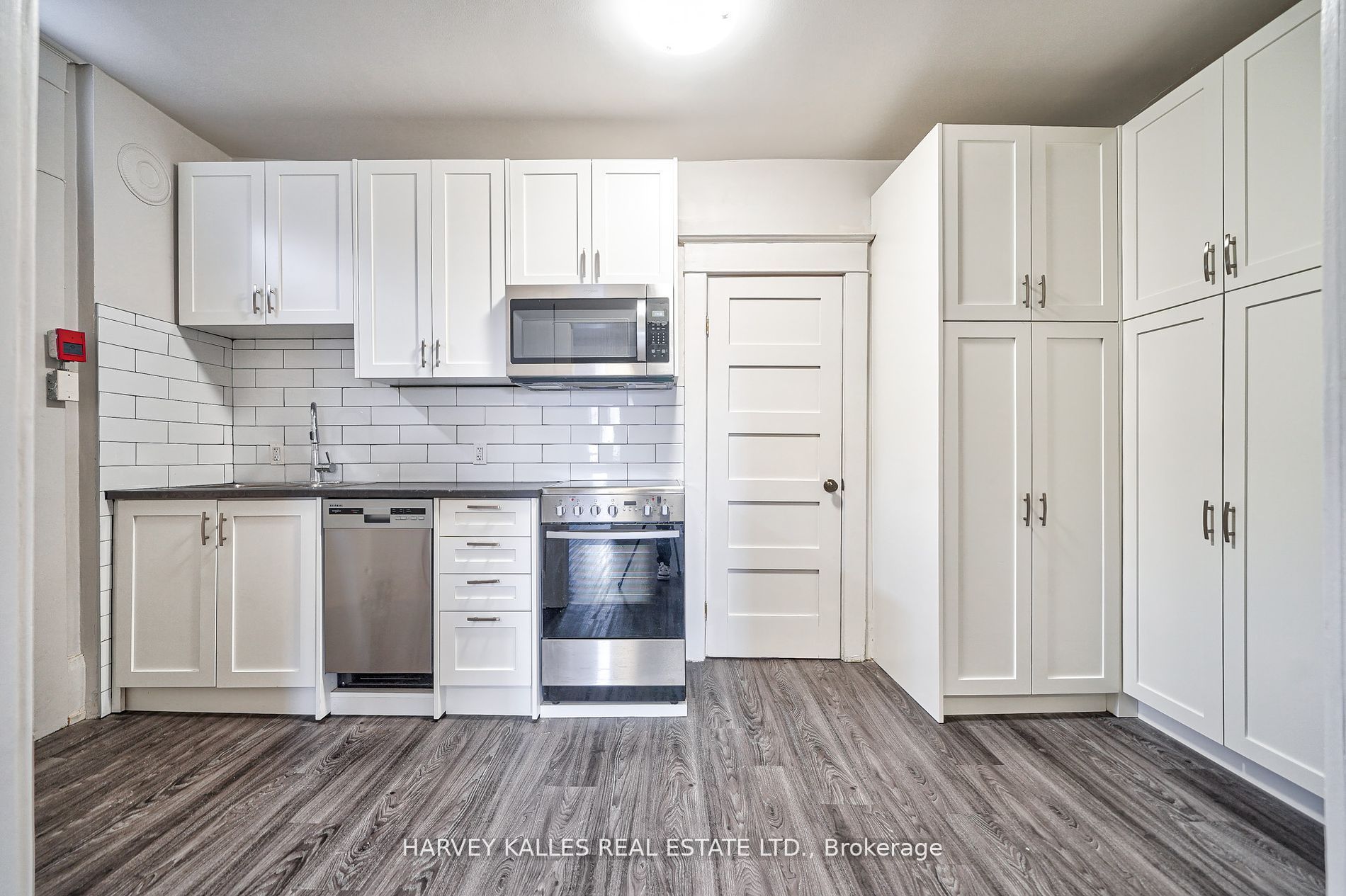 1072 St Clair Avenue W 1 Property Photo 10