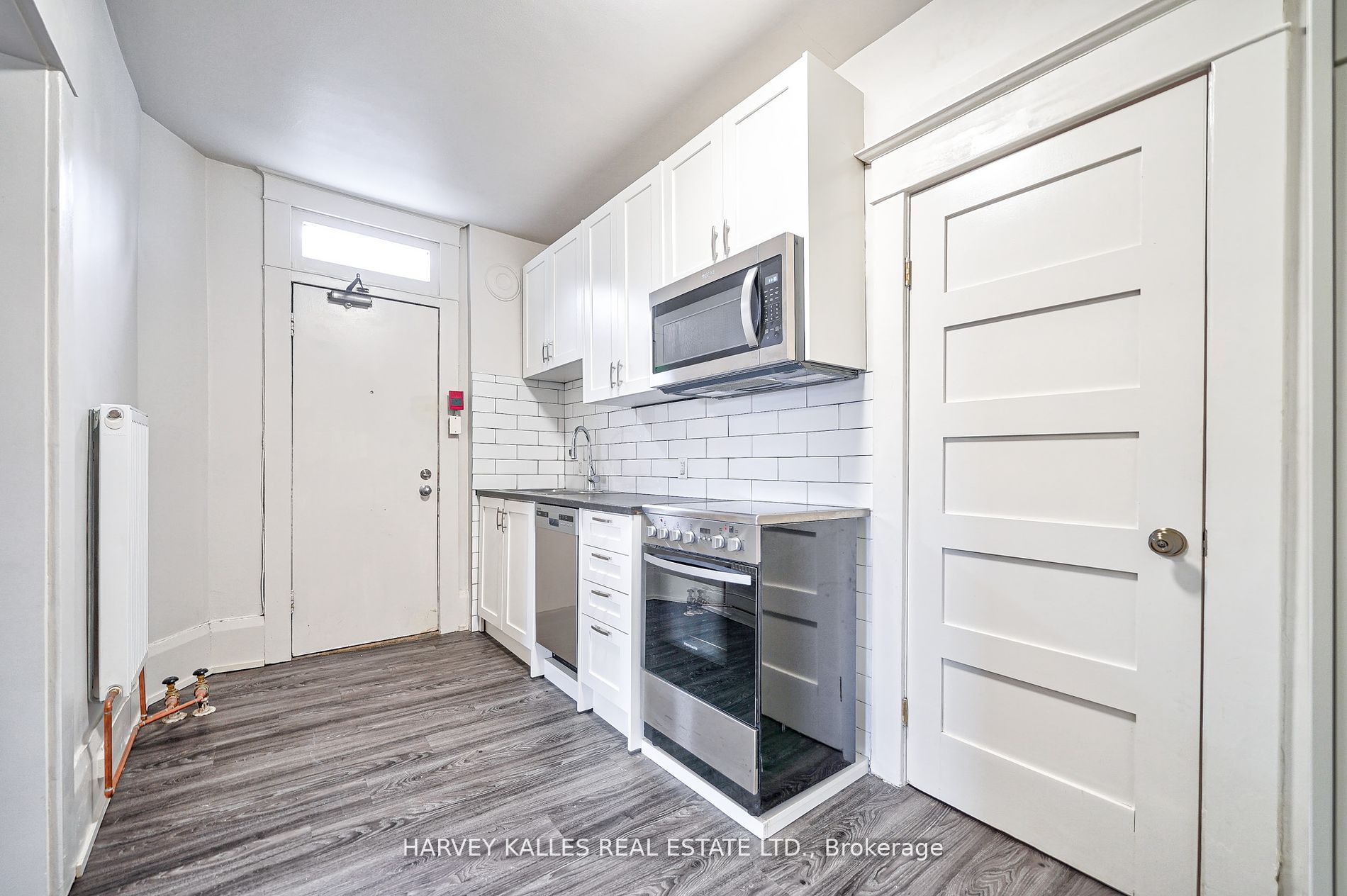 1072 St Clair Avenue W 1 Property Photo 13
