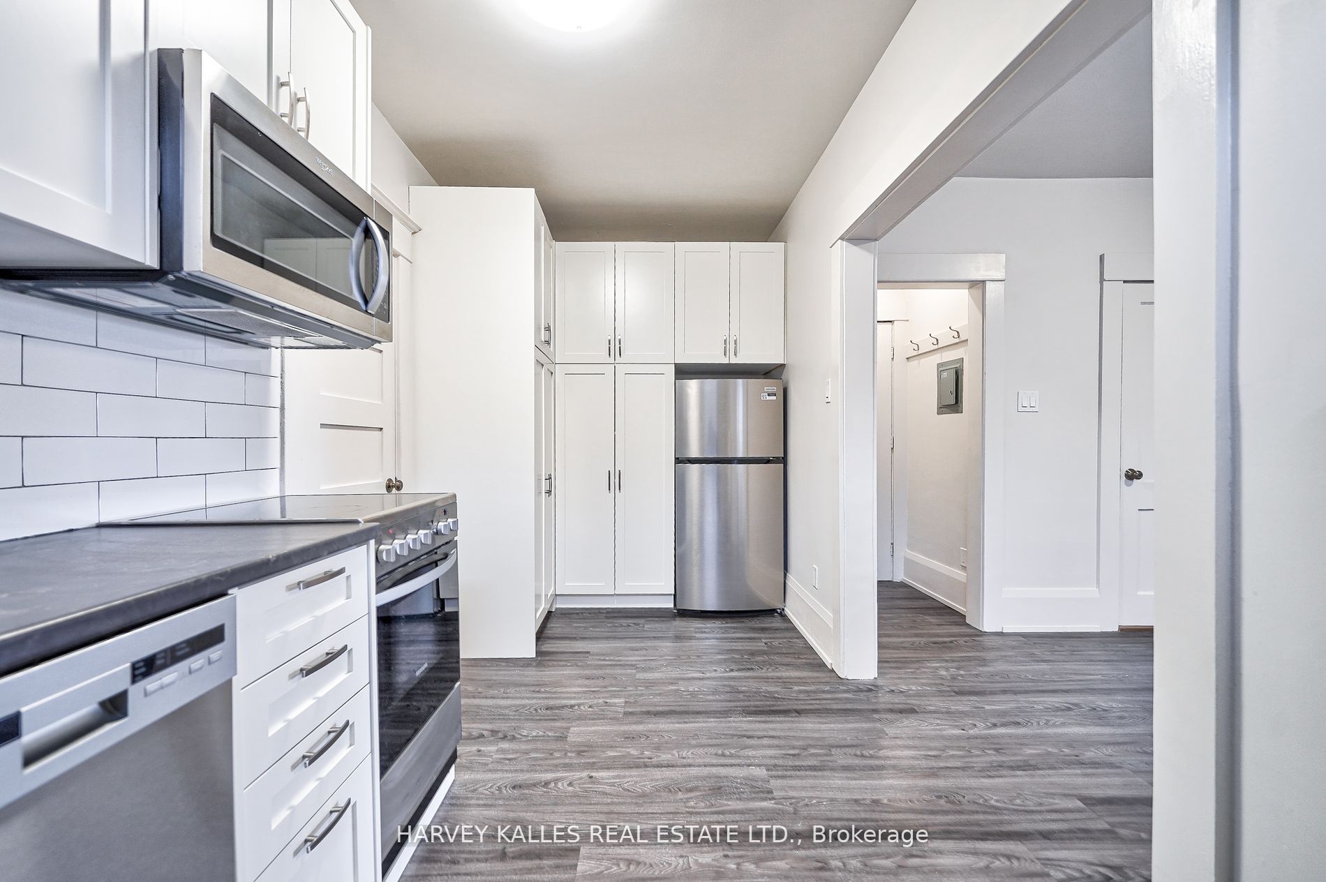 1072 St Clair Avenue W 1 Property Photo 15