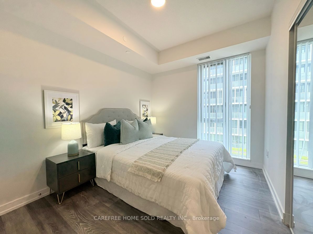 225 Sumach Street 711 Property Photo 6