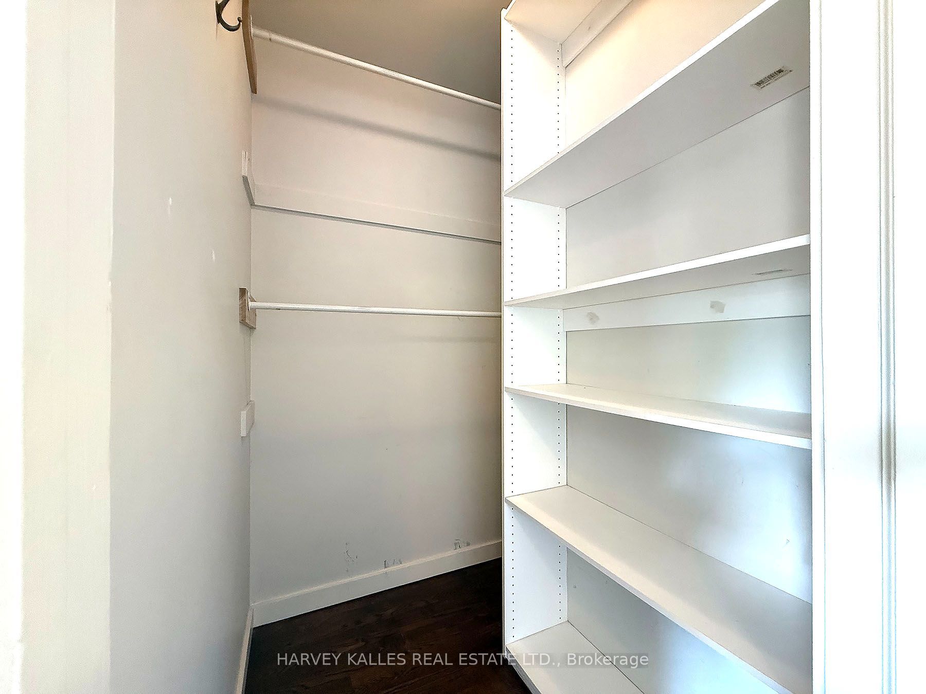 858 Davenport Road 201 Property Photo 12
