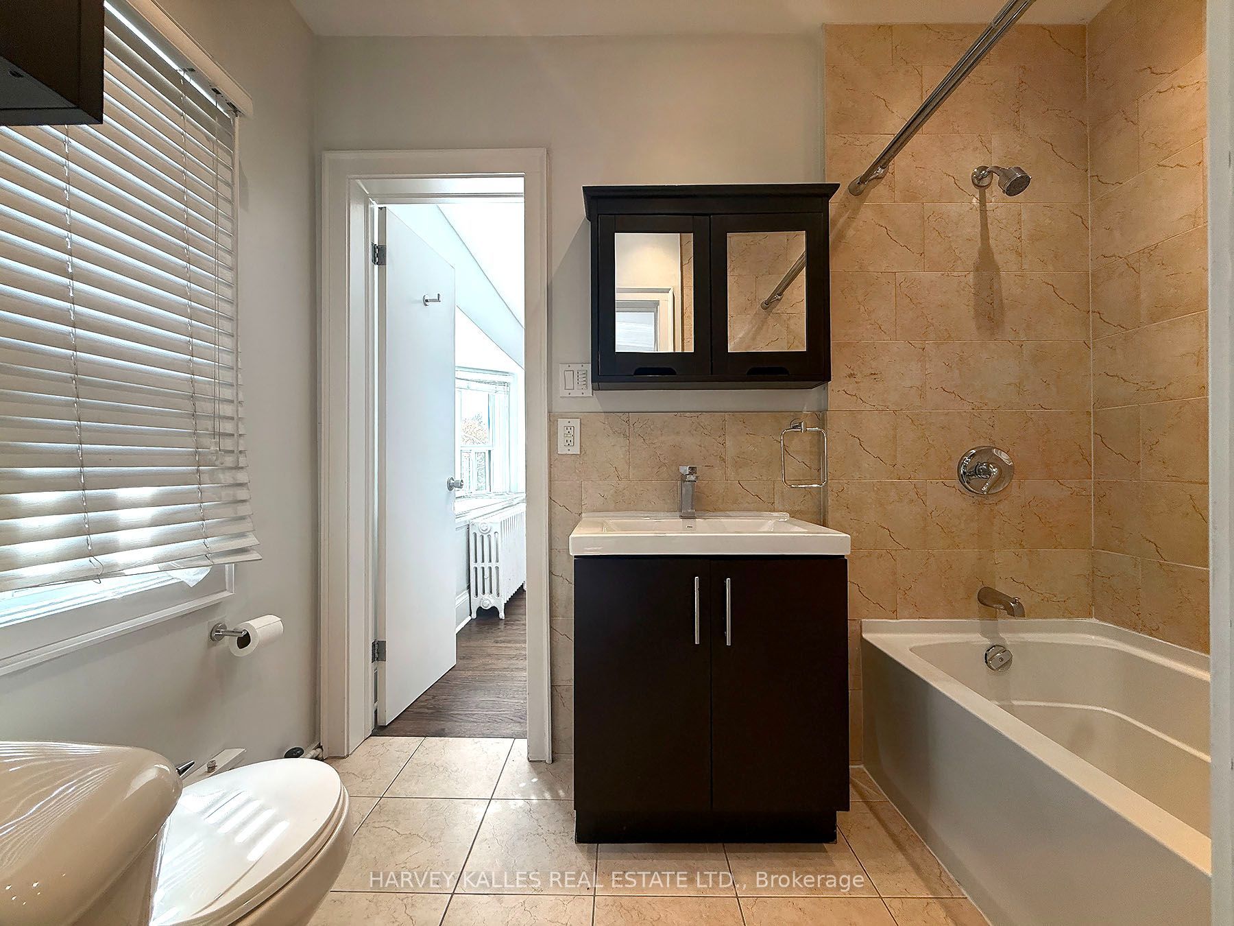 858 Davenport Road 201 Property Photo 18