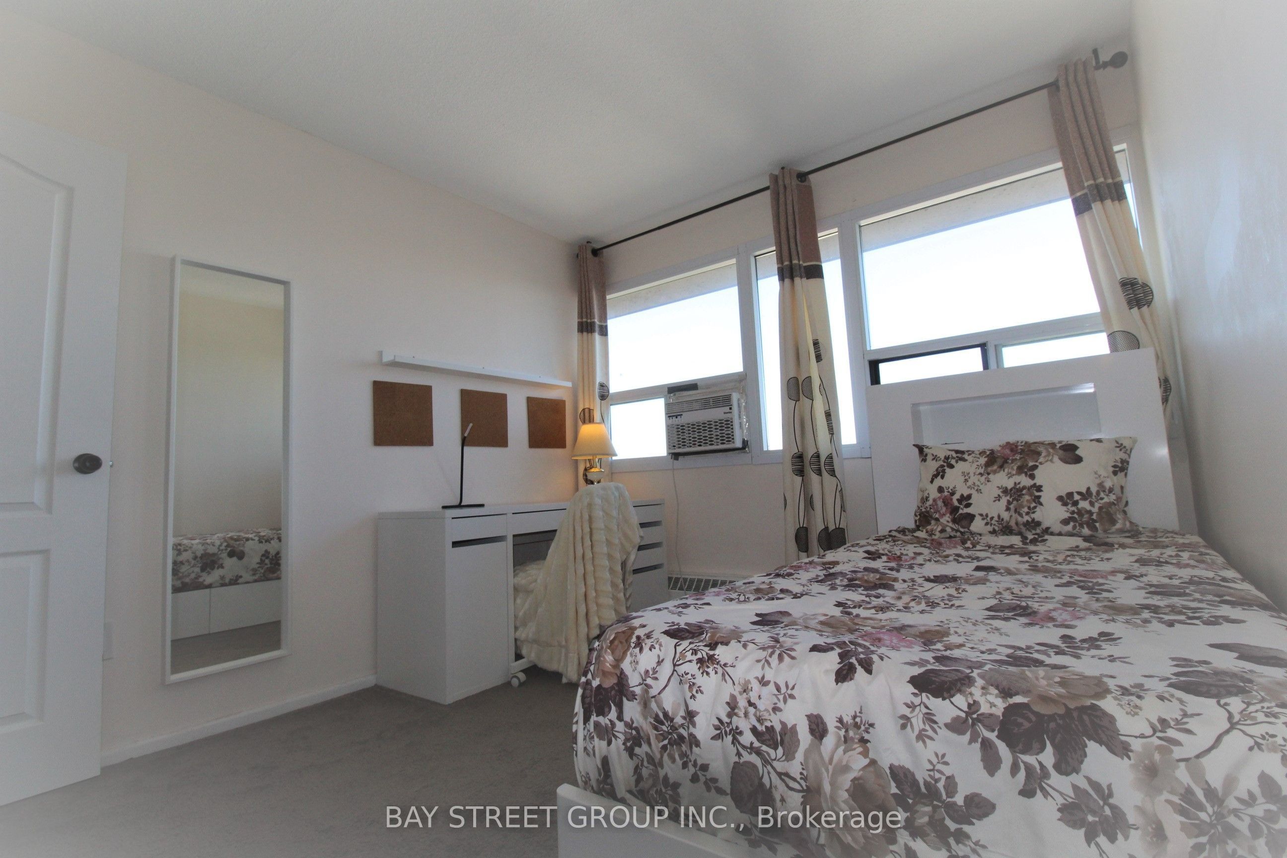 100 Leeward Glenway 1010 Property Photo 13