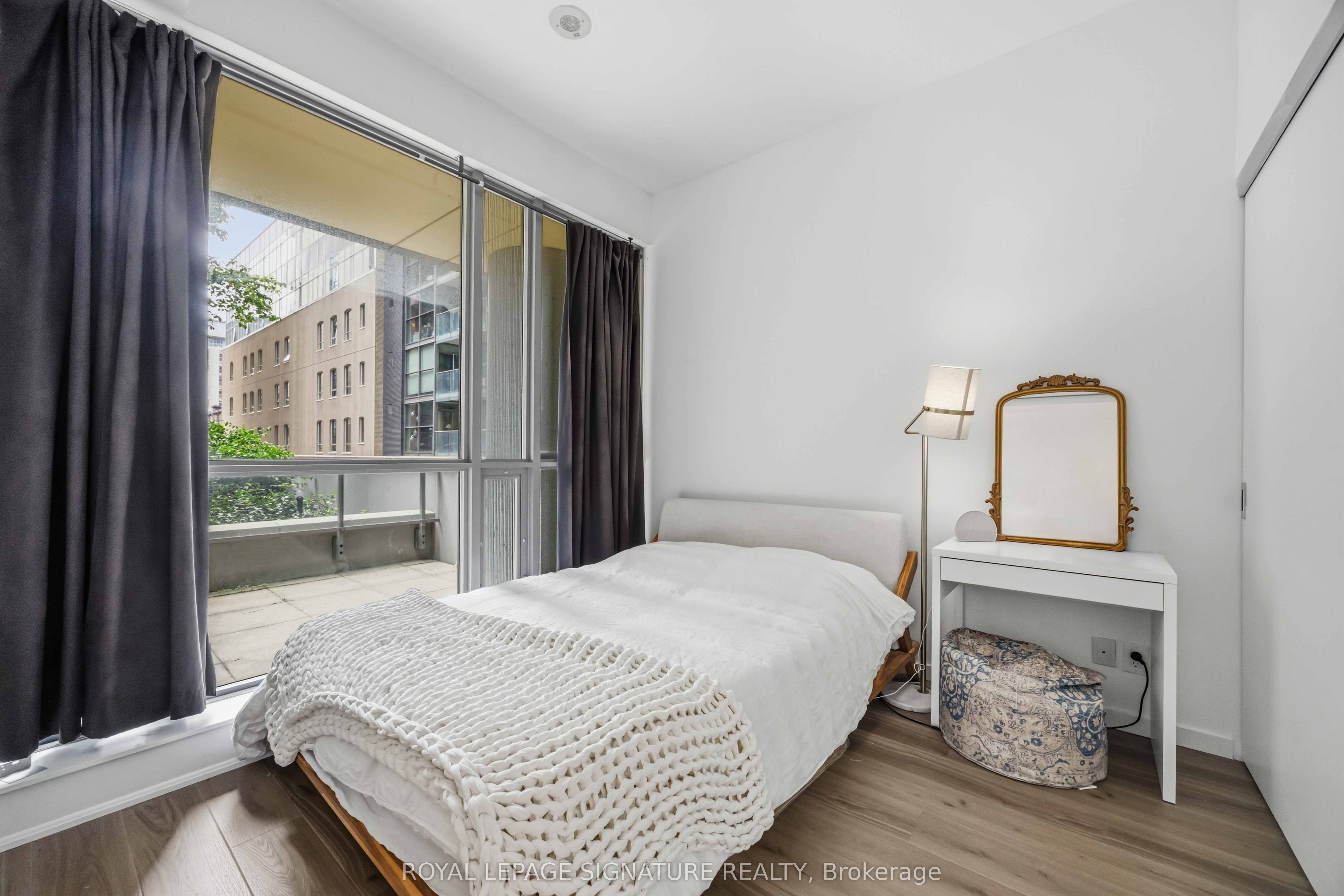 8 Charlotte Street 202 Property Photo 17