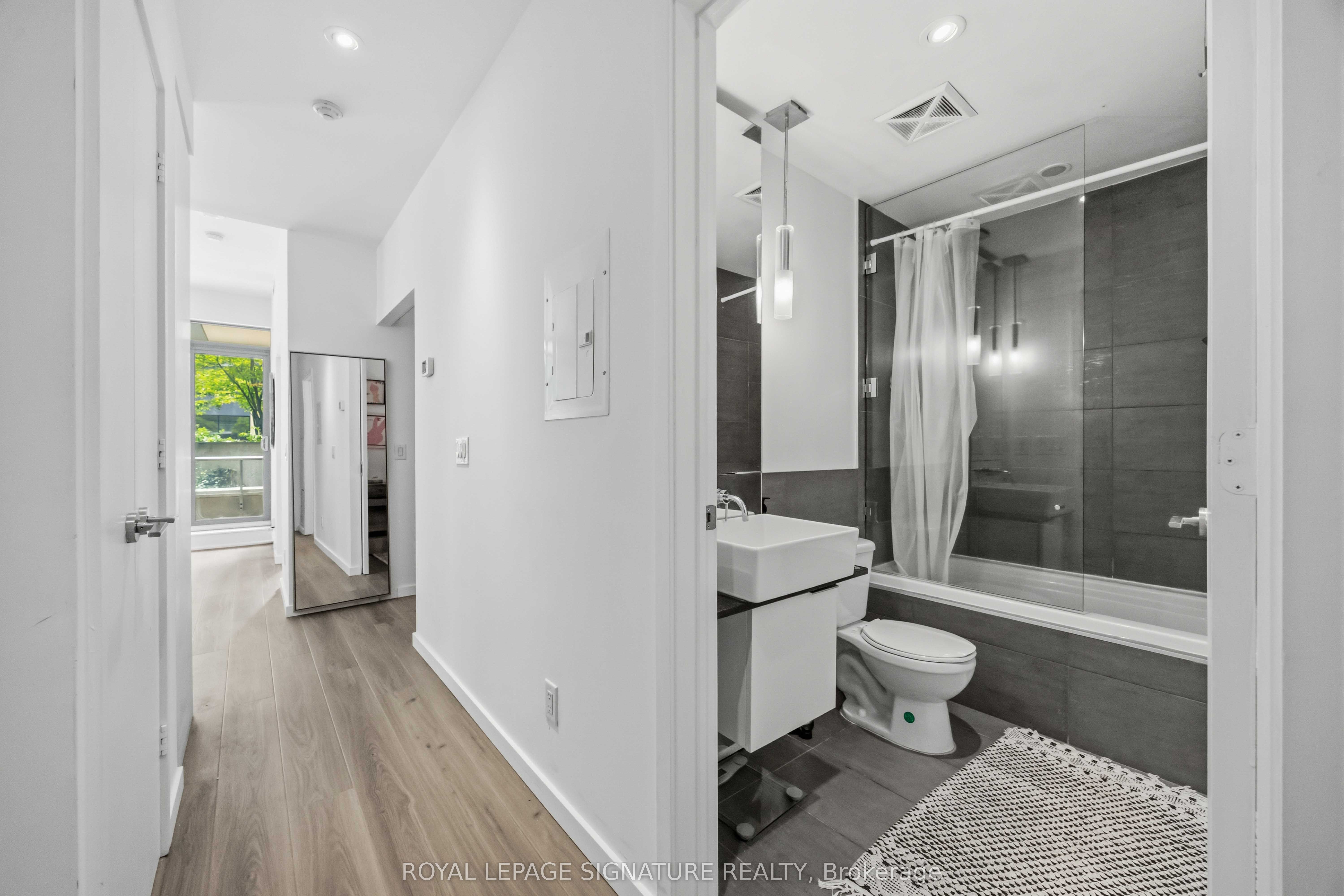 8 Charlotte Street 202 Property Photo 23