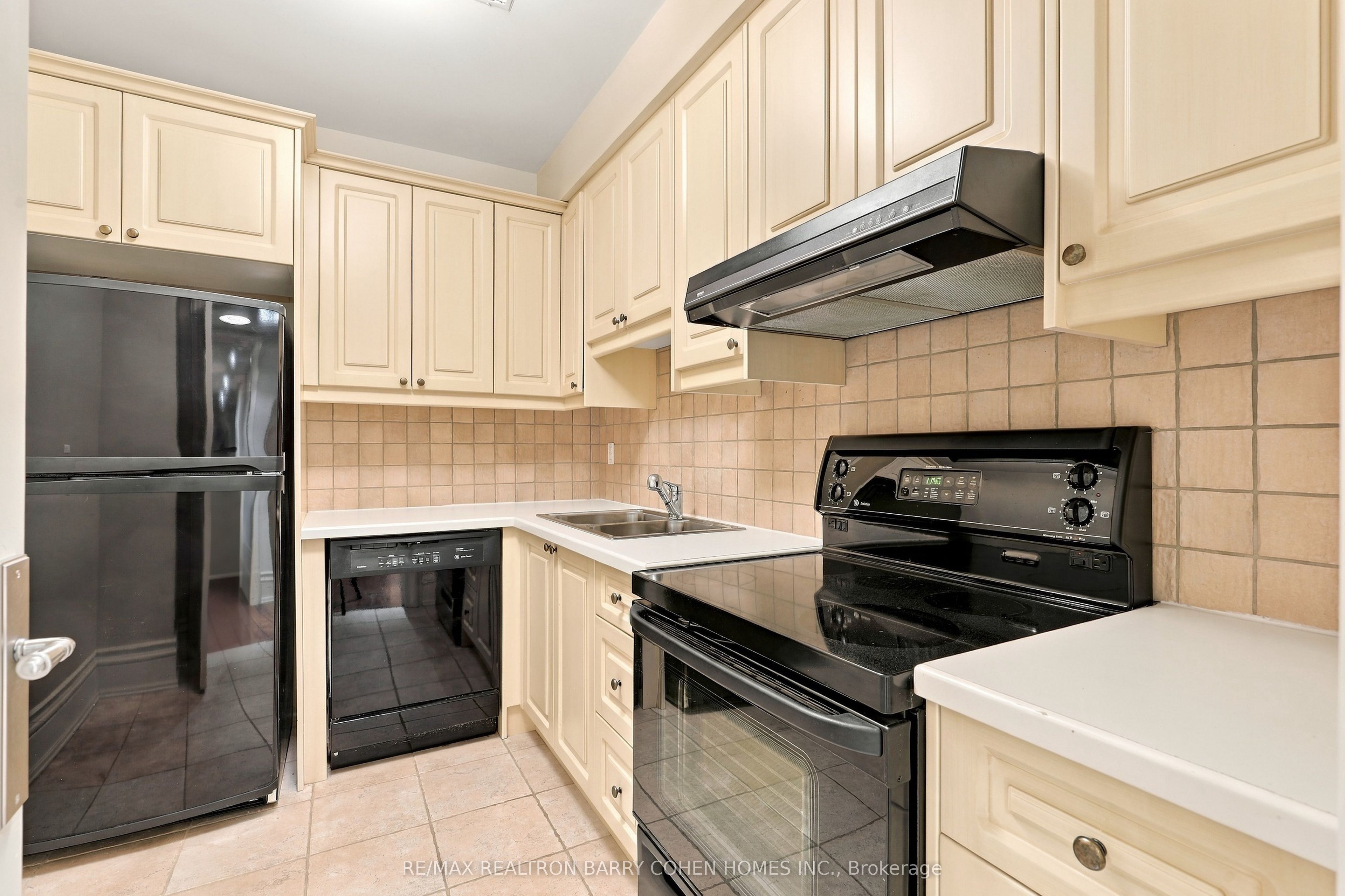 11 Doon Road Property Photo 32