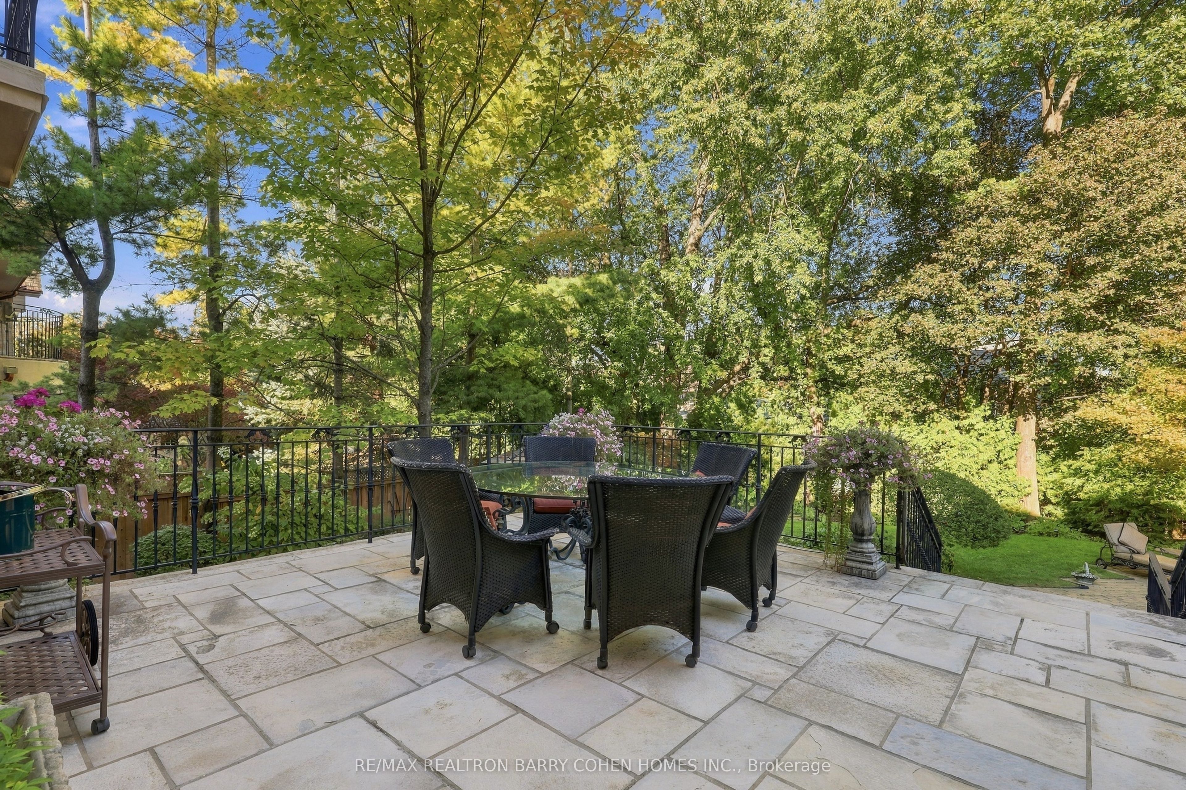 11 Doon Road Property Photo 36