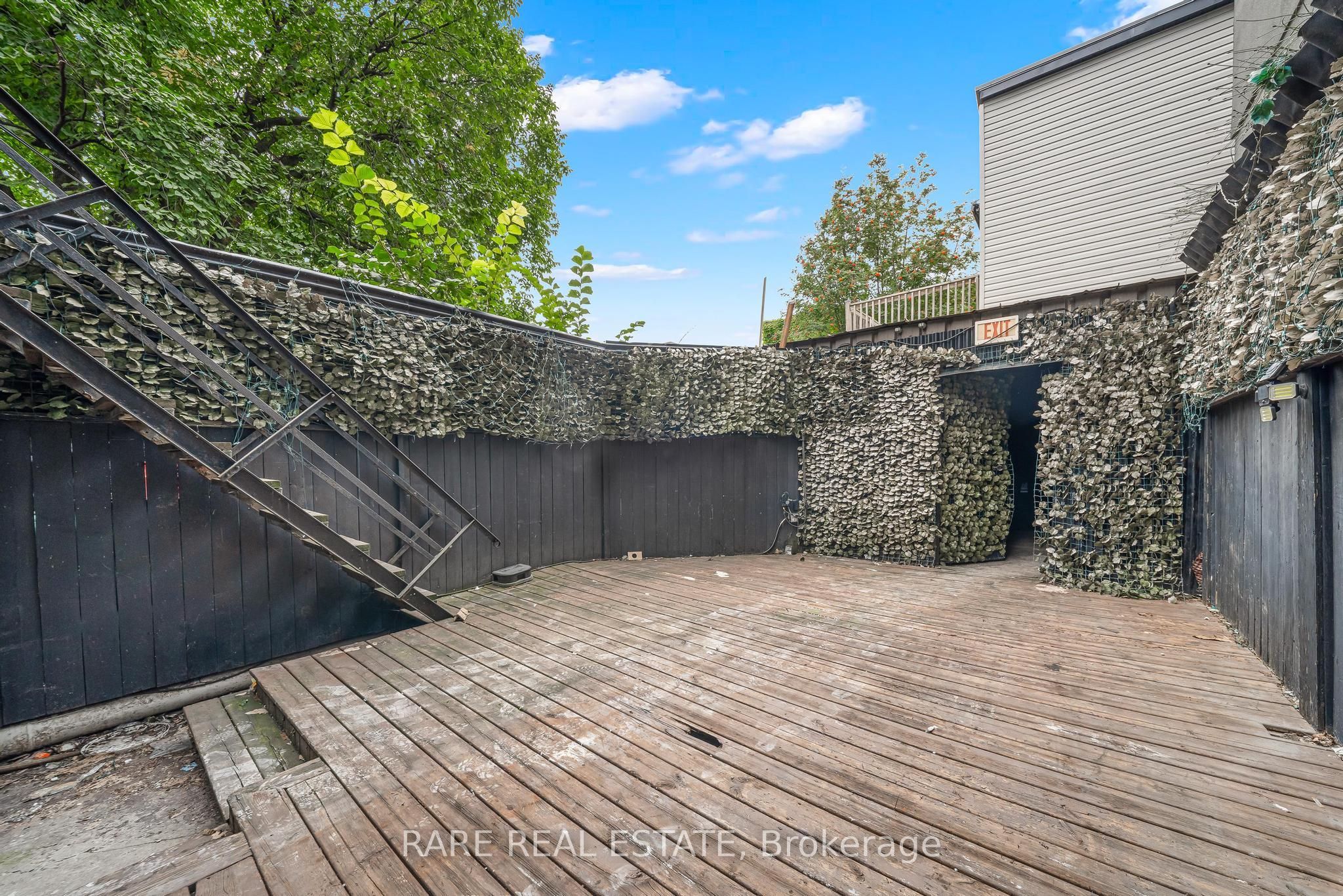 200 Bathurst Street Property Photo 16