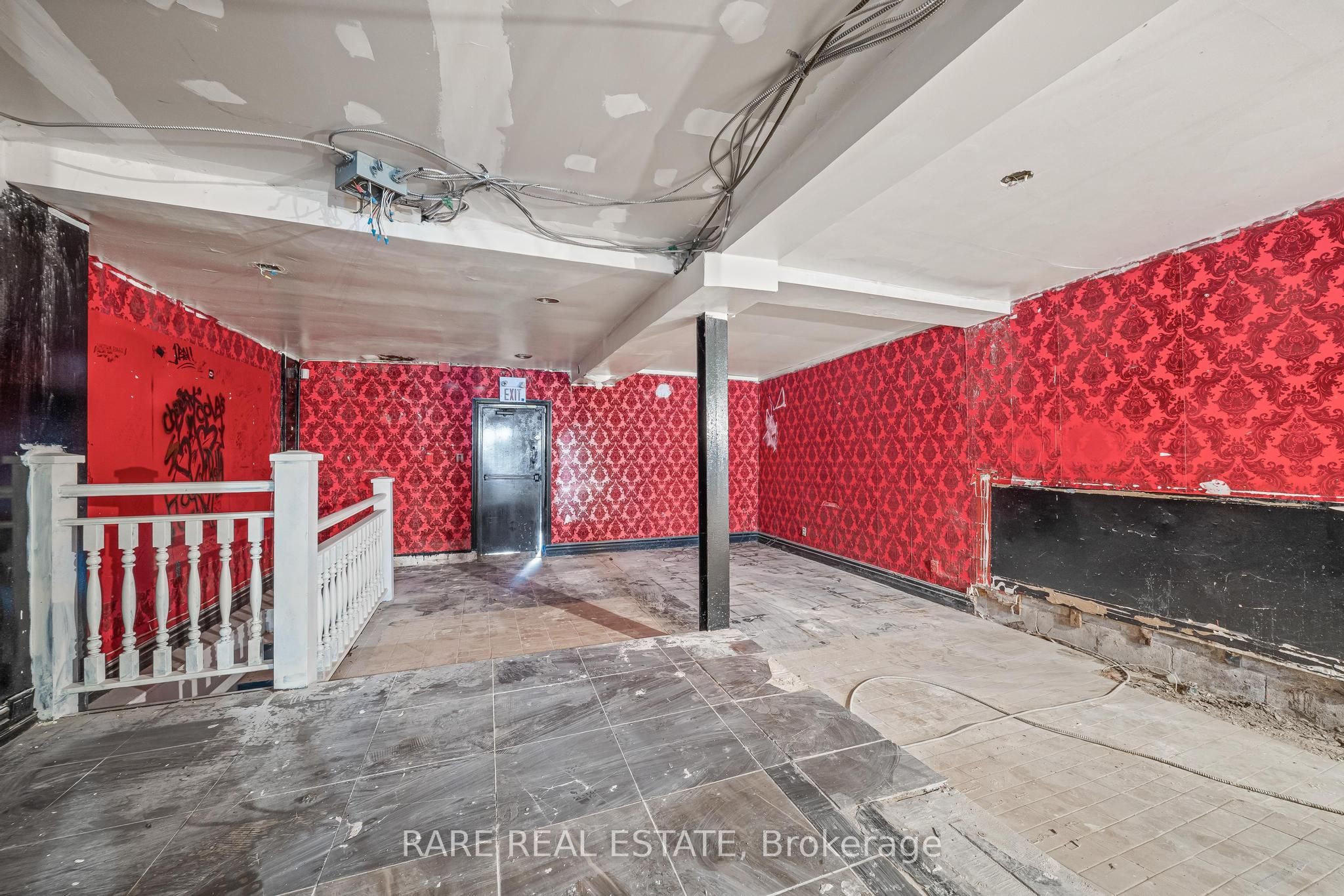 200 Bathurst Street Property Photo 19