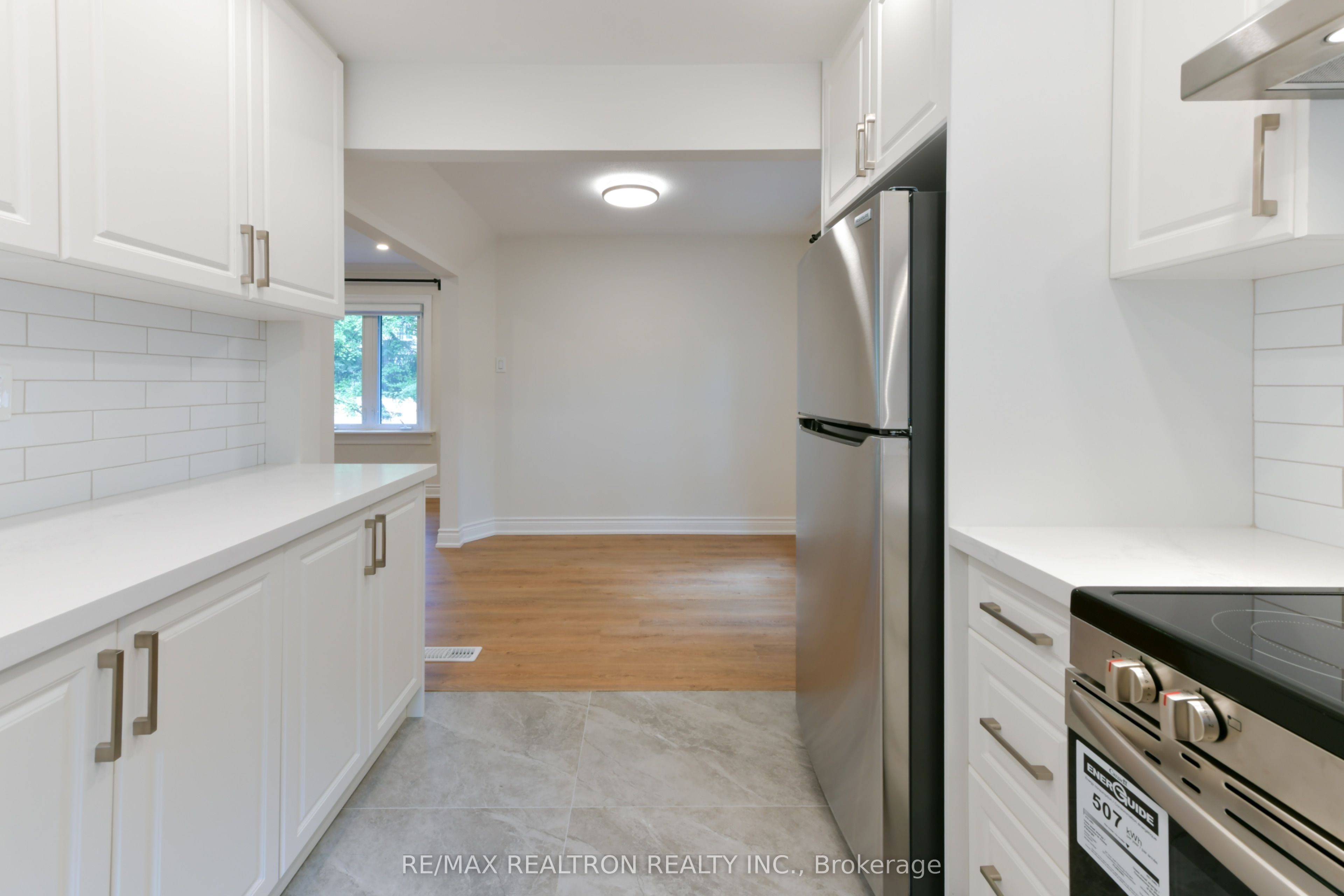 150 Upper Canada Drive Property Photo 20