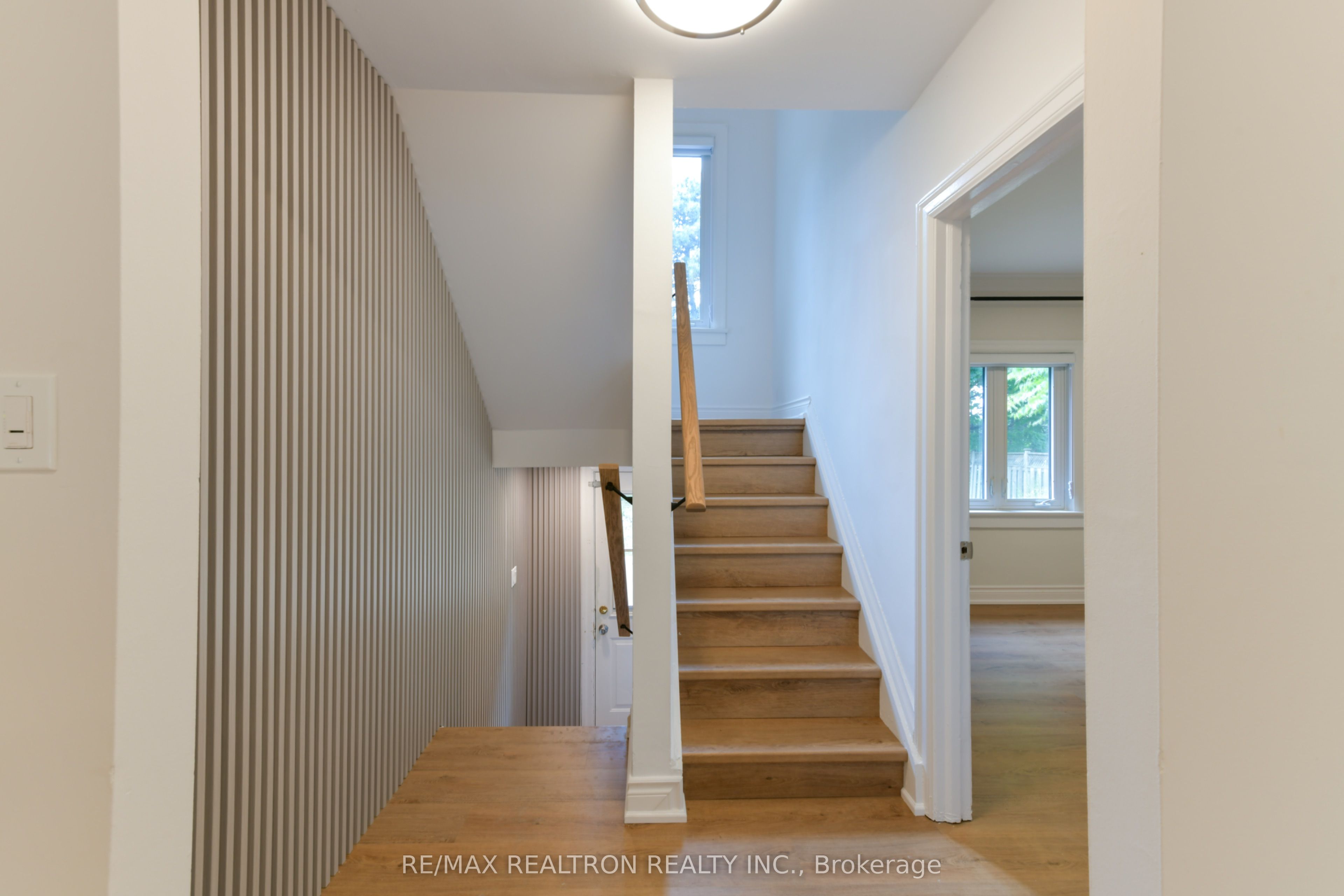 150 Upper Canada Drive Property Photo 22