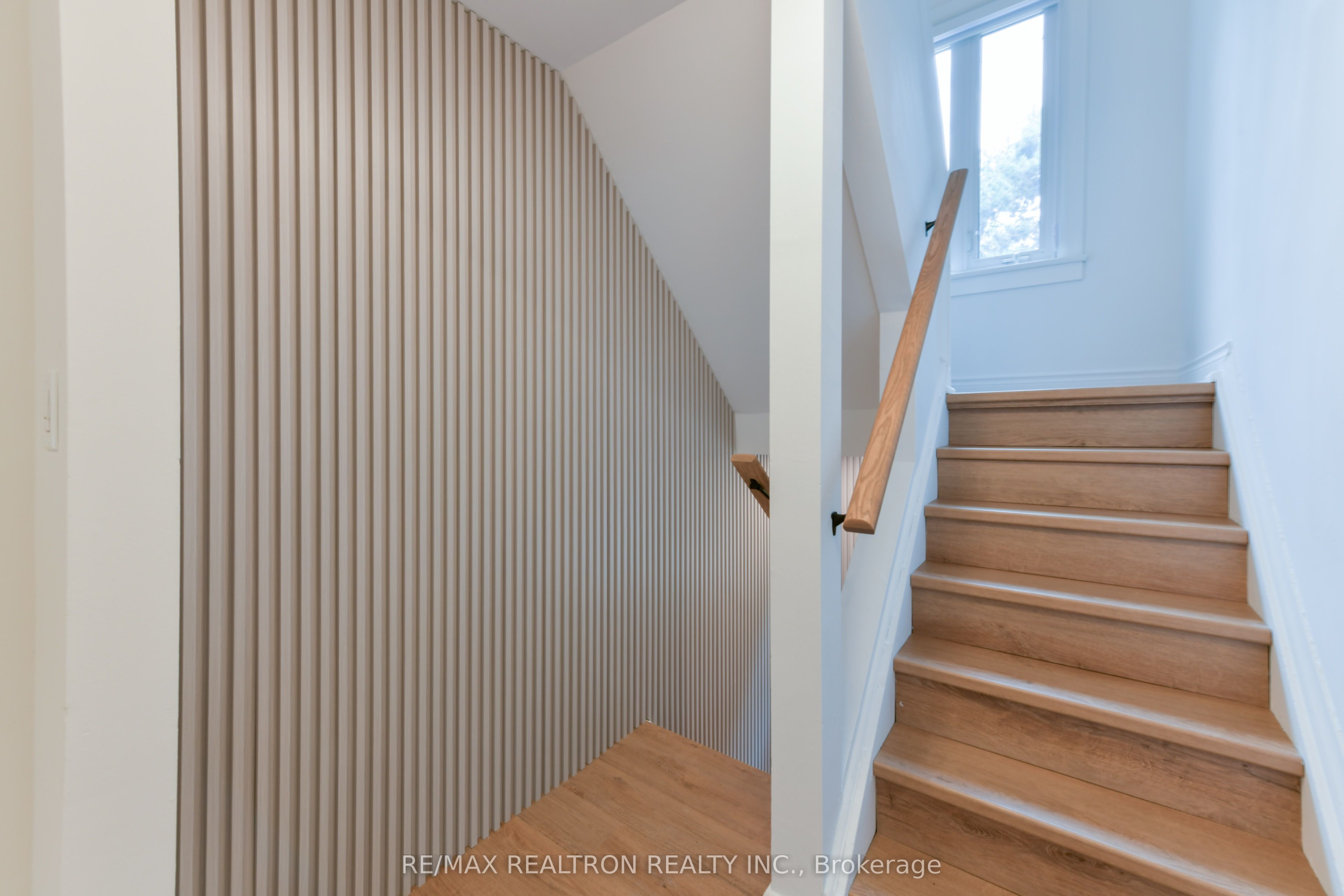 150 Upper Canada Drive Property Photo 26