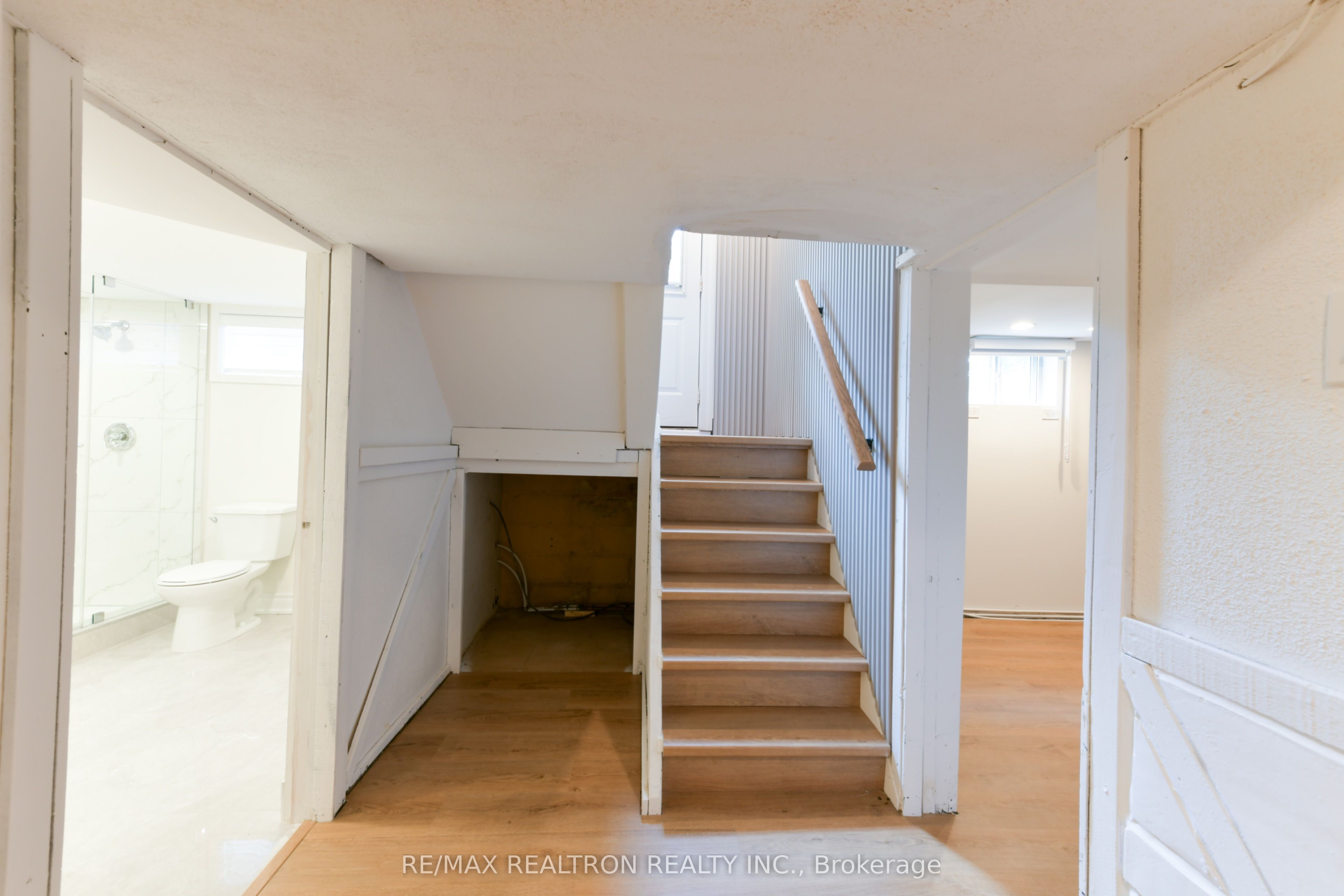 150 Upper Canada Drive Property Photo 39