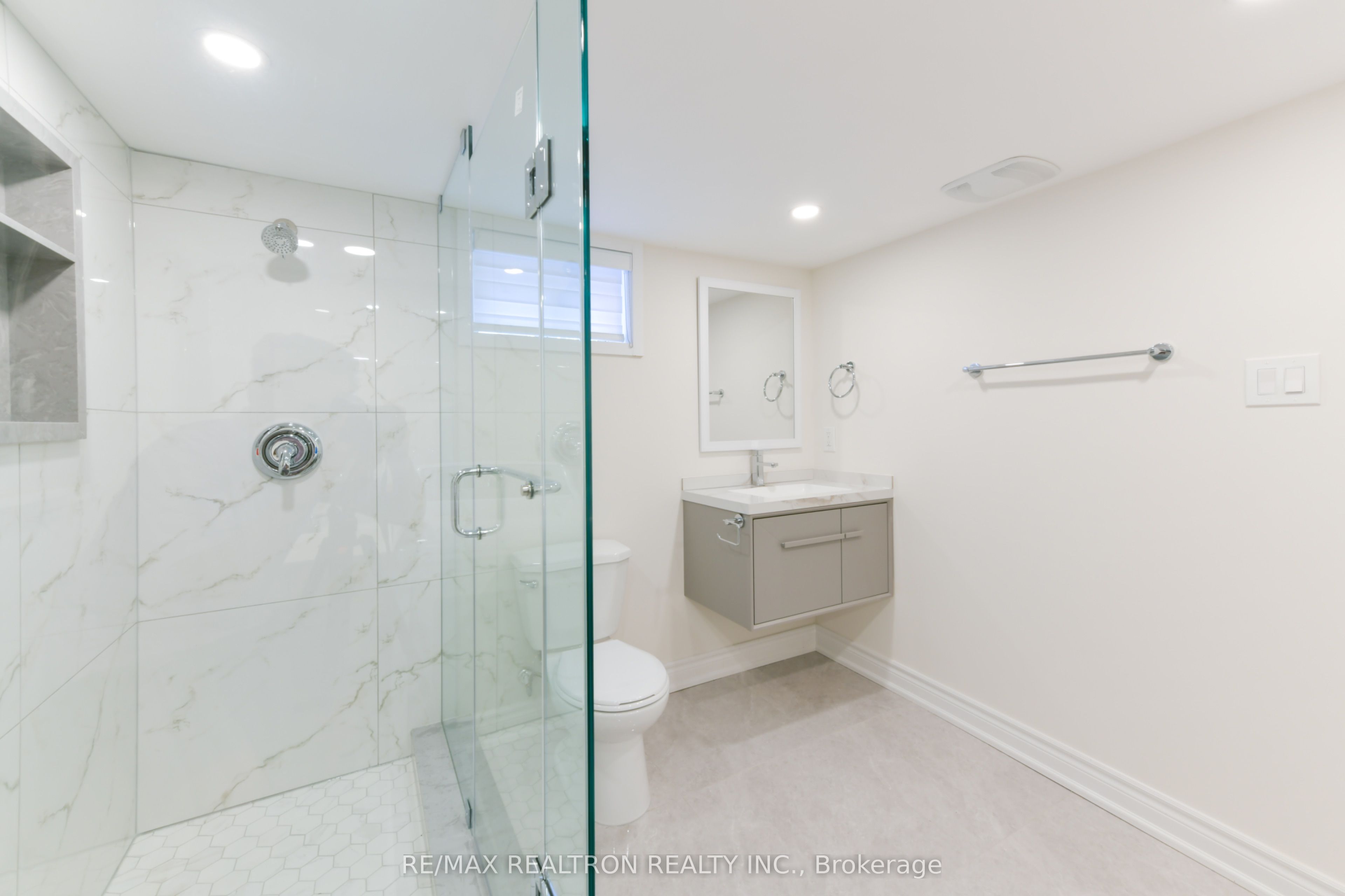 150 Upper Canada Drive Property Photo 46