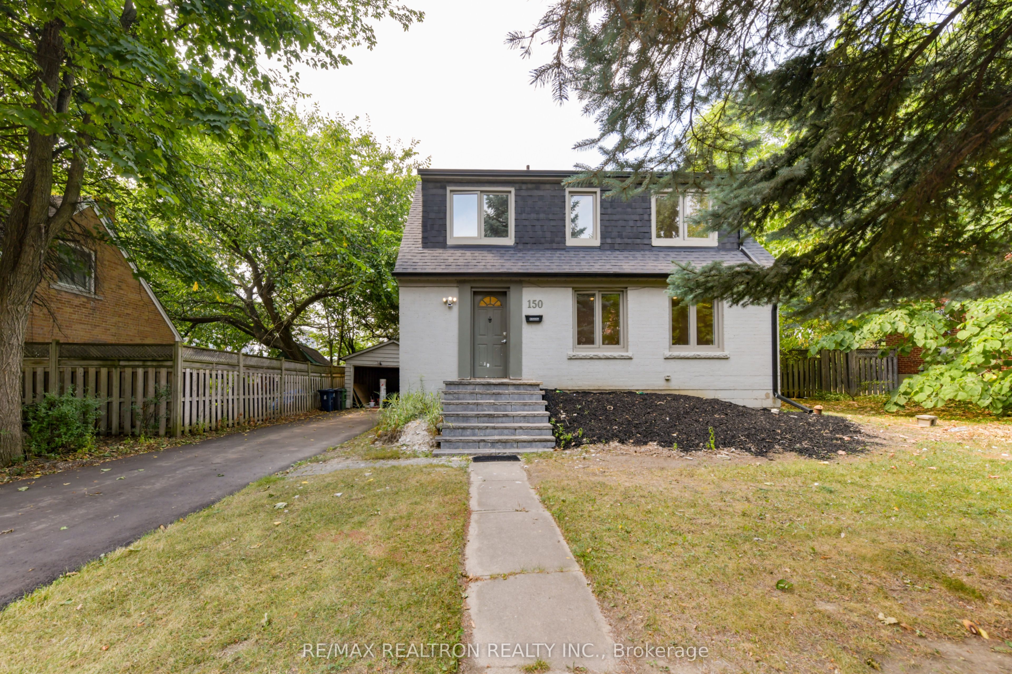 150 Upper Canada Drive