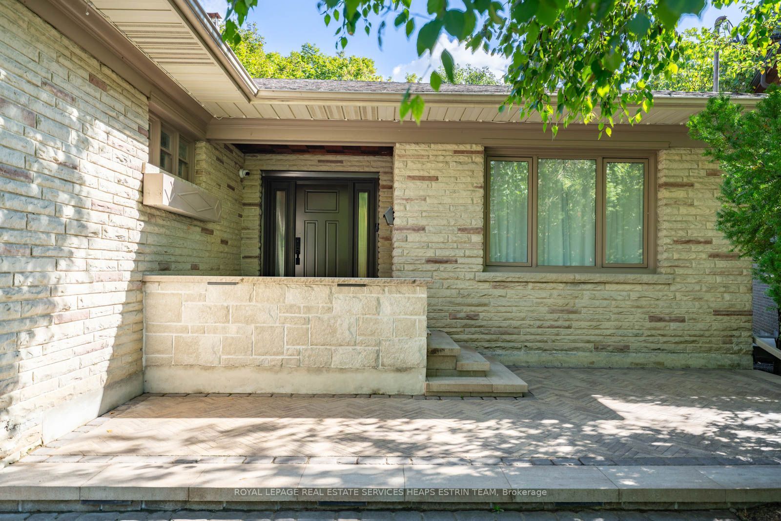 38 Killdeer Crescent Property Photo 3