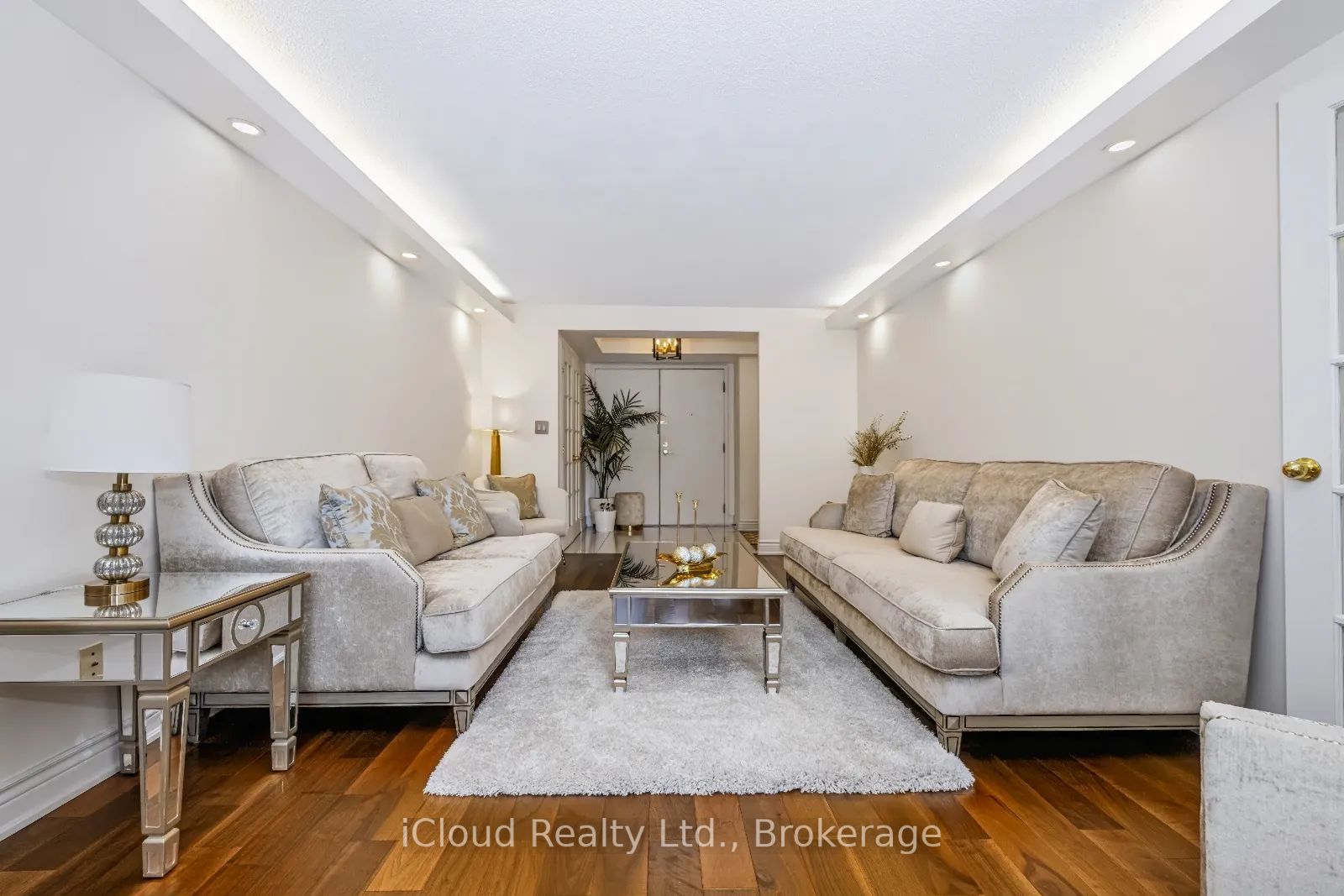 18 Hollywood Avenue 800 Property Photo 12
